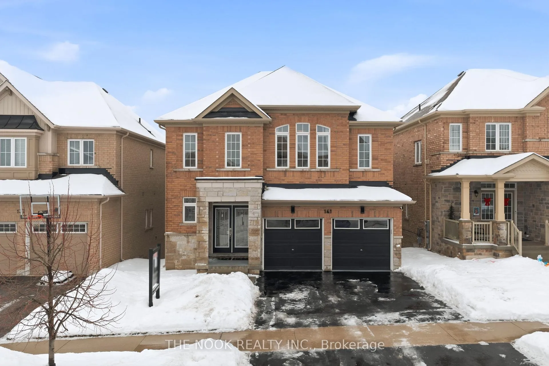 Photo 1 of 141 Lyle Drive, Clarington, Bowmanville — HOMEH