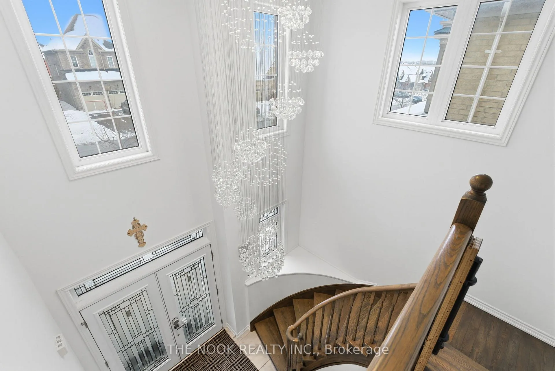 Photo 2 of 141 Lyle Drive, Clarington, Bowmanville — HOMEH