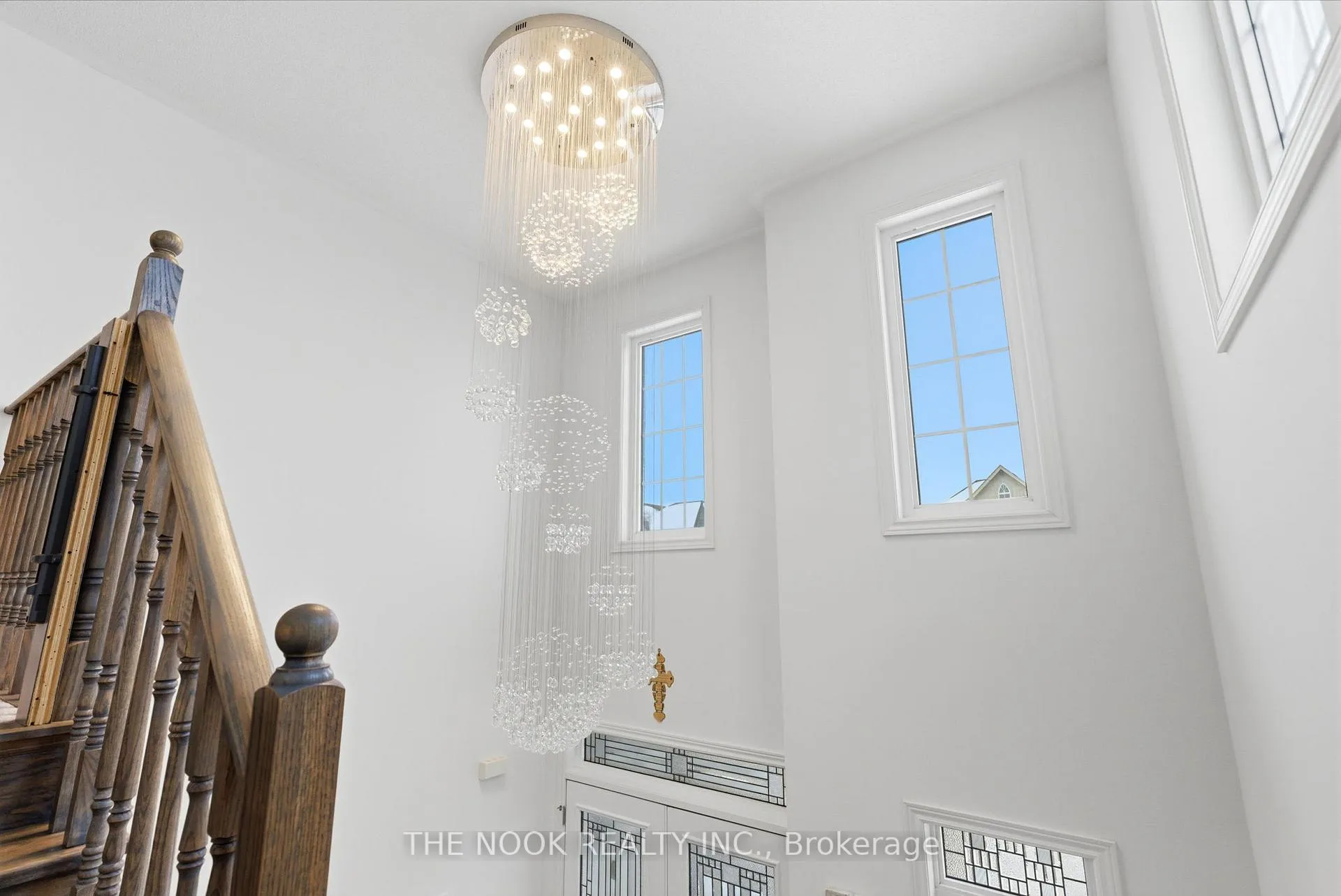 Photo 3 of 141 Lyle Drive, Clarington, Bowmanville — HOMEH