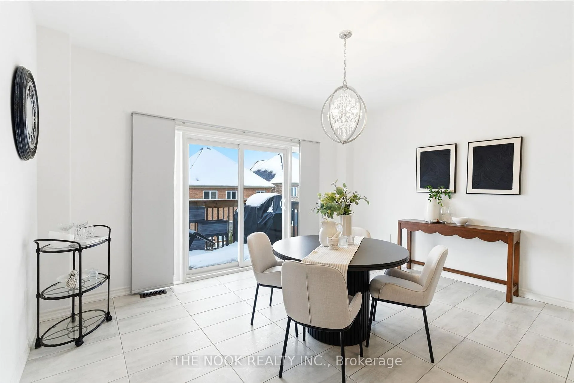 Photo 6 of 141 Lyle Drive, Clarington, Bowmanville — HOMEH