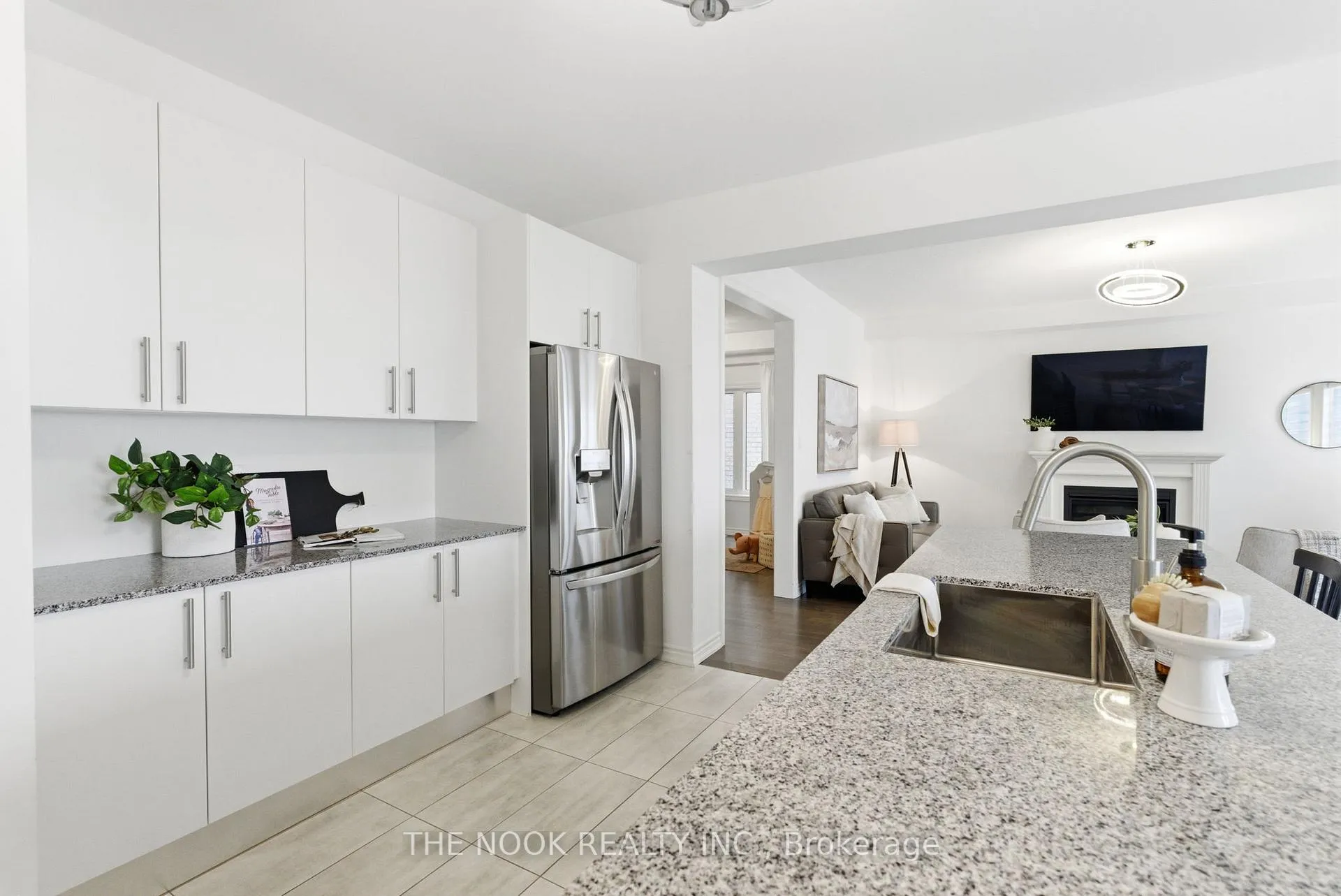 Photo 10 of 141 Lyle Drive, Clarington, Bowmanville — HOMEH