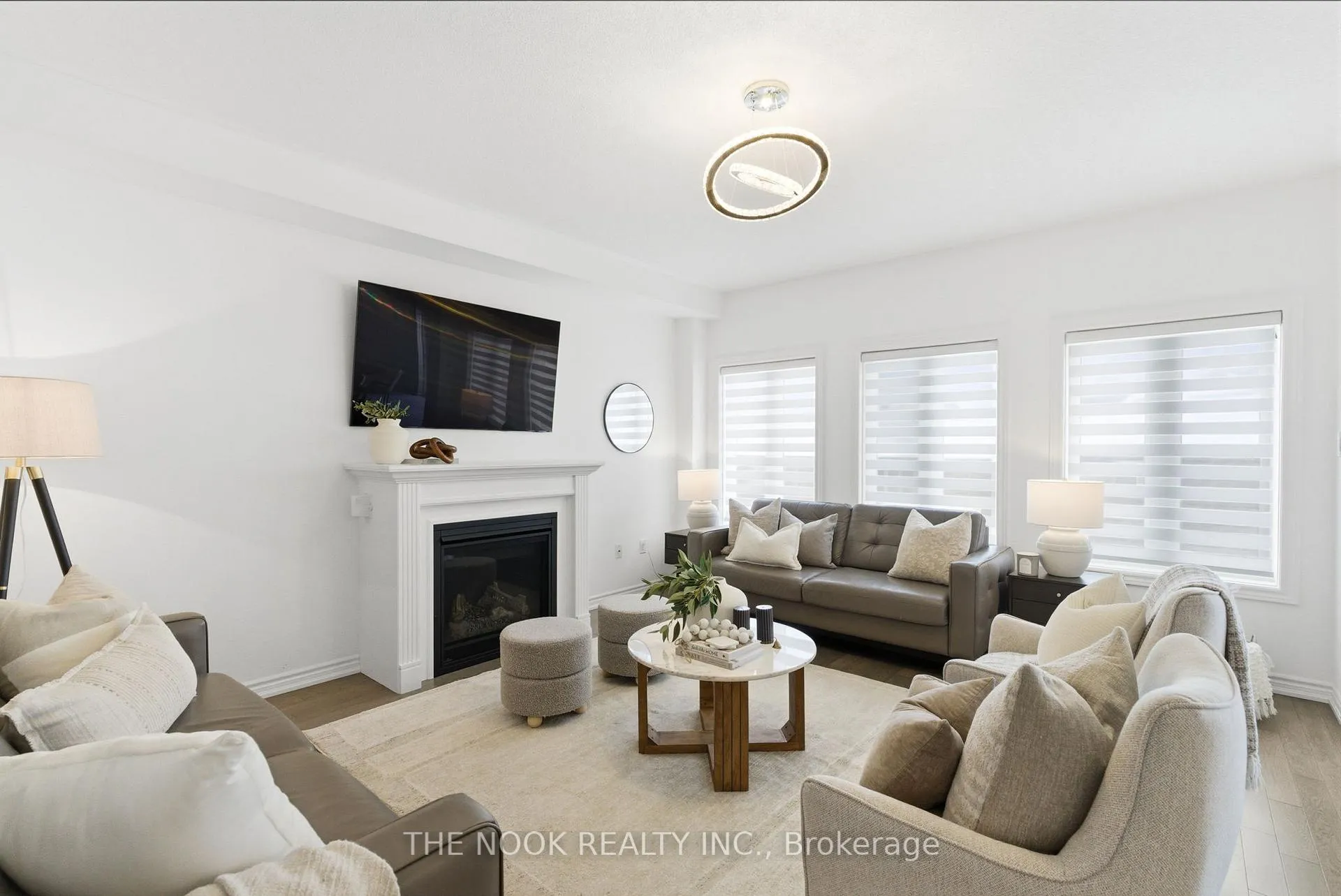 Photo 13 of 141 Lyle Drive, Clarington, Bowmanville — HOMEH