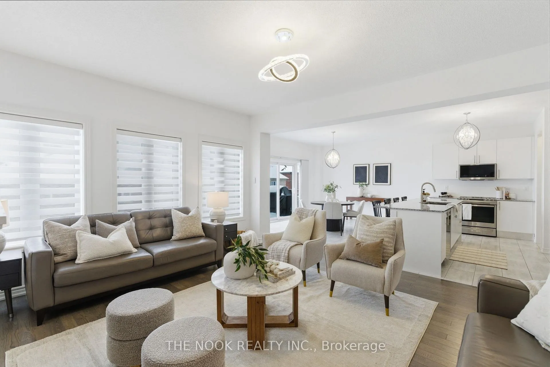 Photo 15 of 141 Lyle Drive, Clarington, Bowmanville — HOMEH