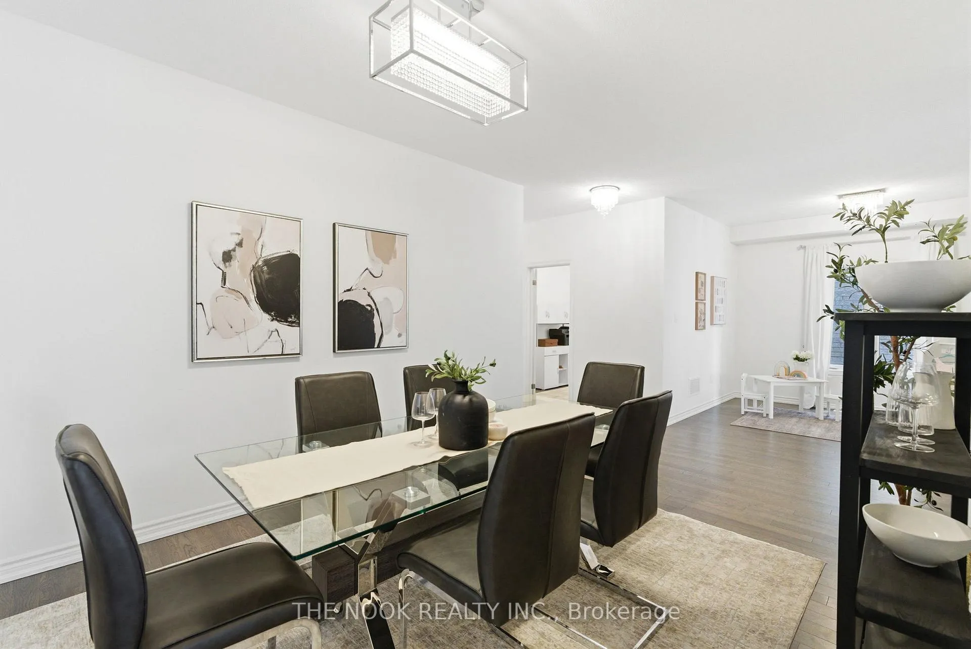 Photo 19 of 141 Lyle Drive, Clarington, Bowmanville — HOMEH