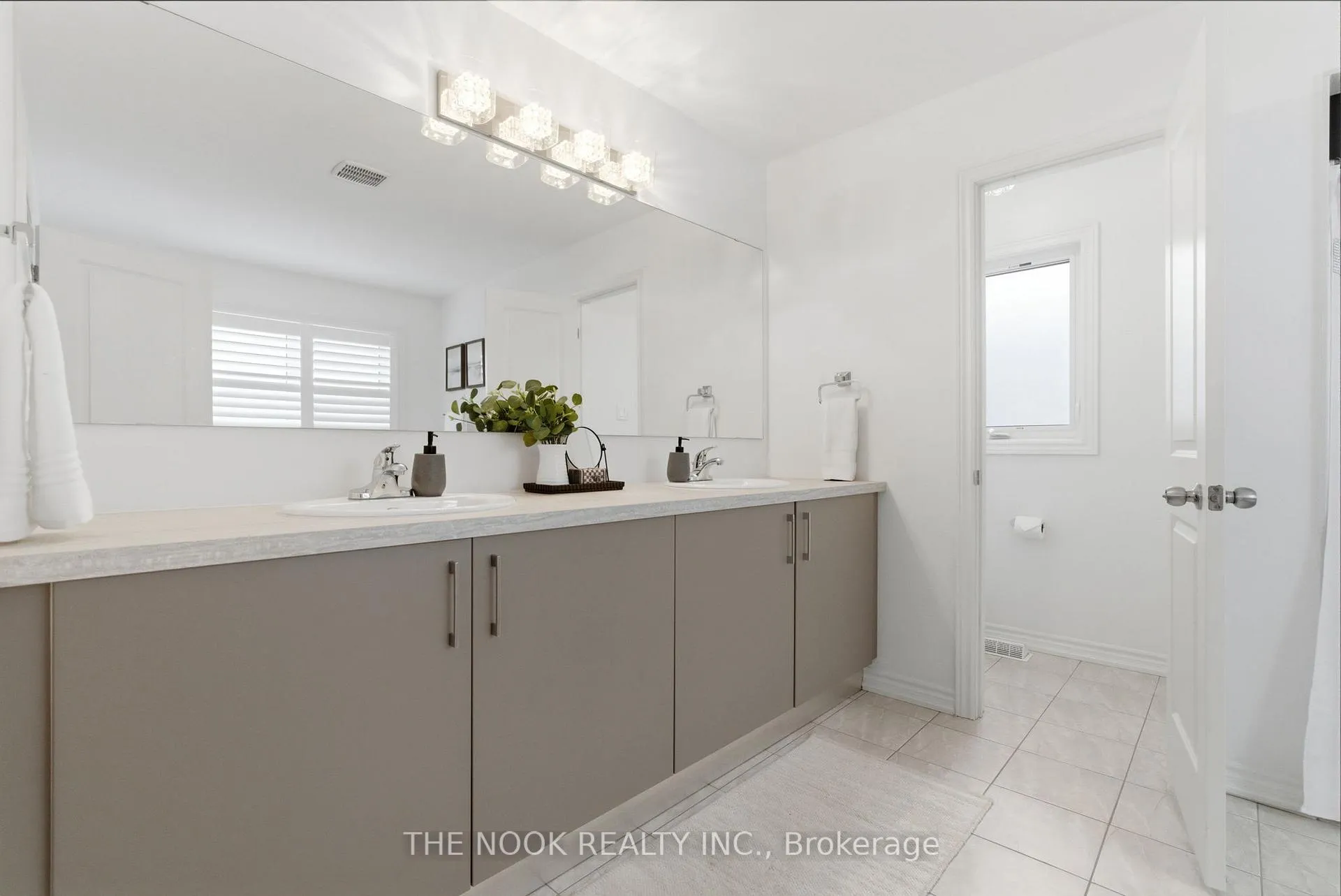Photo 28 of 141 Lyle Drive, Clarington, Bowmanville — HOMEH