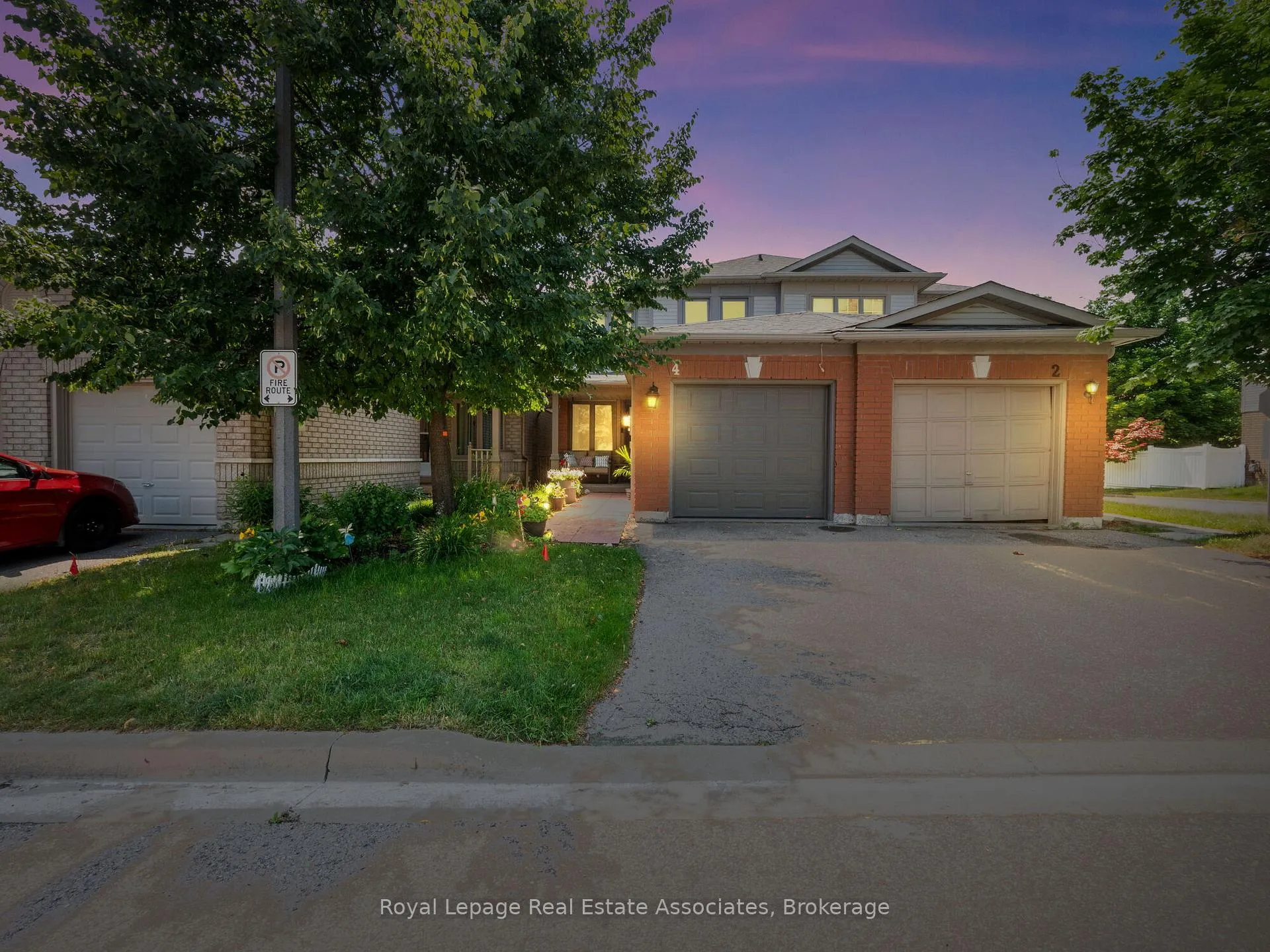 Photo 1 of 4 Greengrove Way, Whitby, Rolling Acres — HOMEH