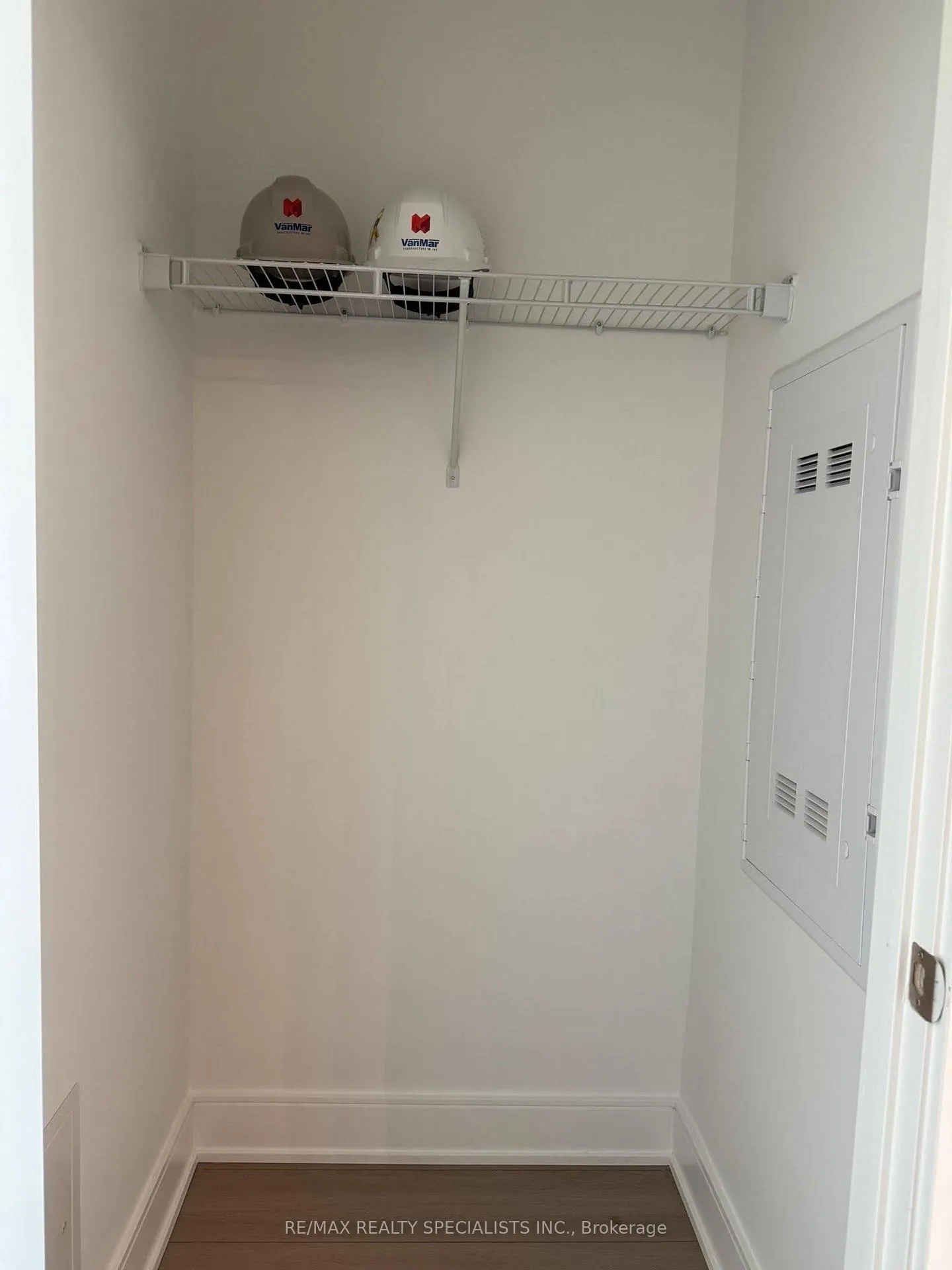 Photo 13 of Unit 2104, 25 Wellington Street S, Kitchener — HOMEH