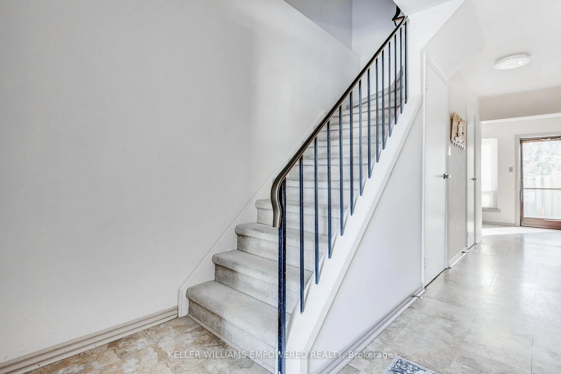 Photo 11 of 57 Mcmullen Crescent, Brampton, Central Park — HOMEH