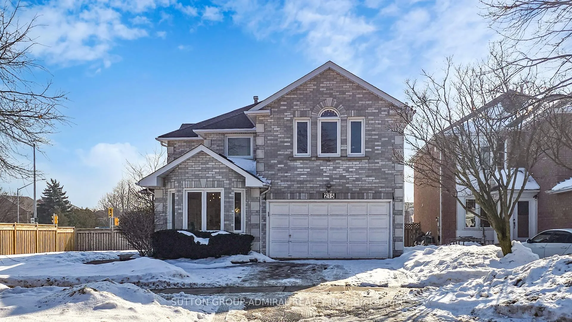 Photo 2 of 215 Westhampton Drive, Vaughan, Brownridge — HOMEH