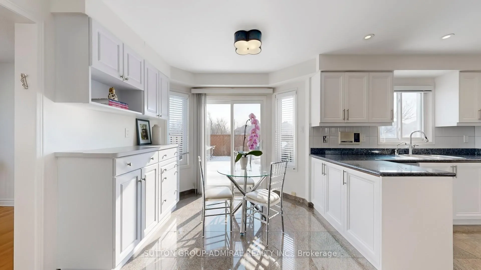 Photo 9 of 215 Westhampton Drive, Vaughan, Brownridge — HOMEH
