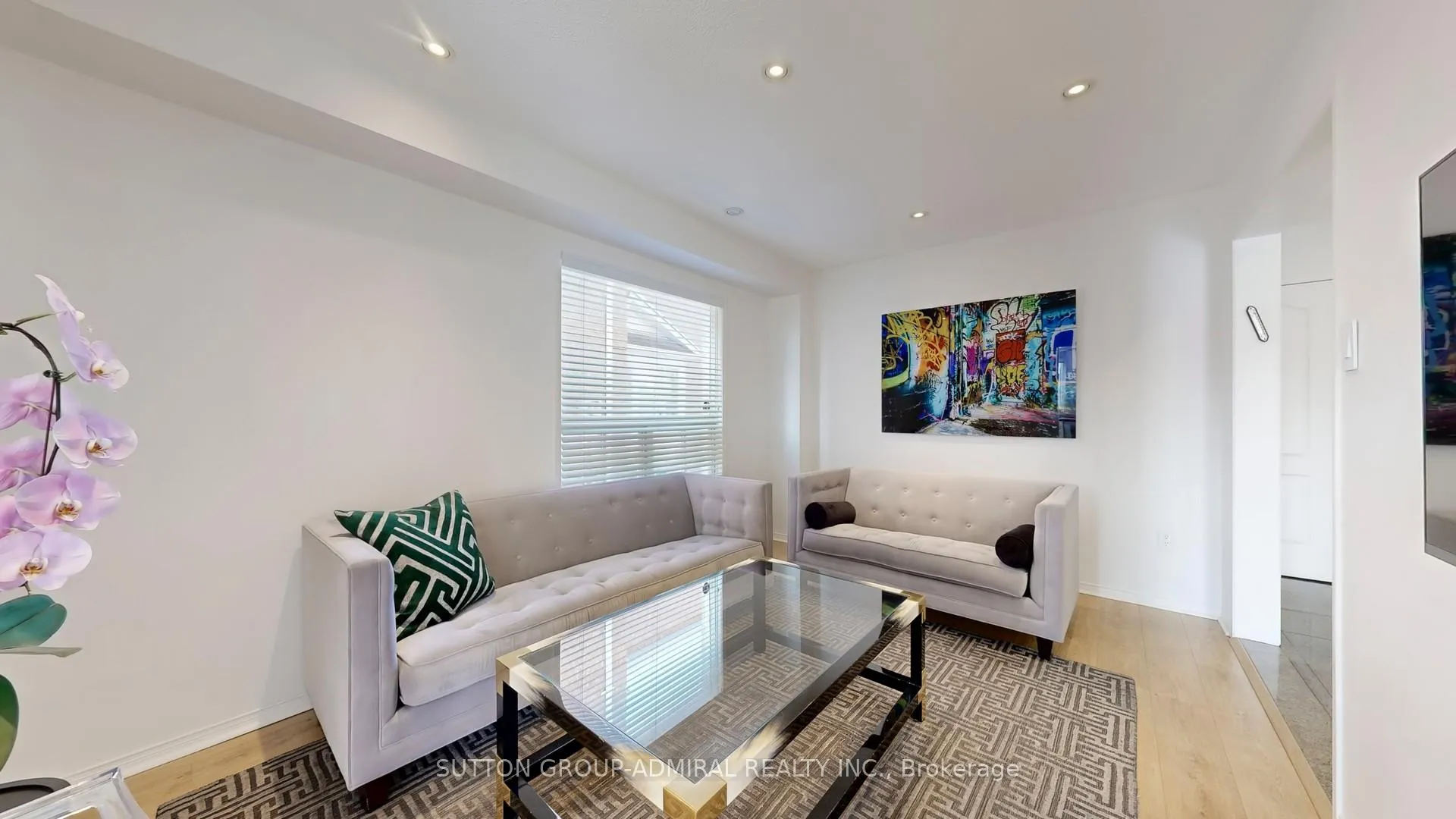 Photo 11 of 215 Westhampton Drive, Vaughan, Brownridge — HOMEH
