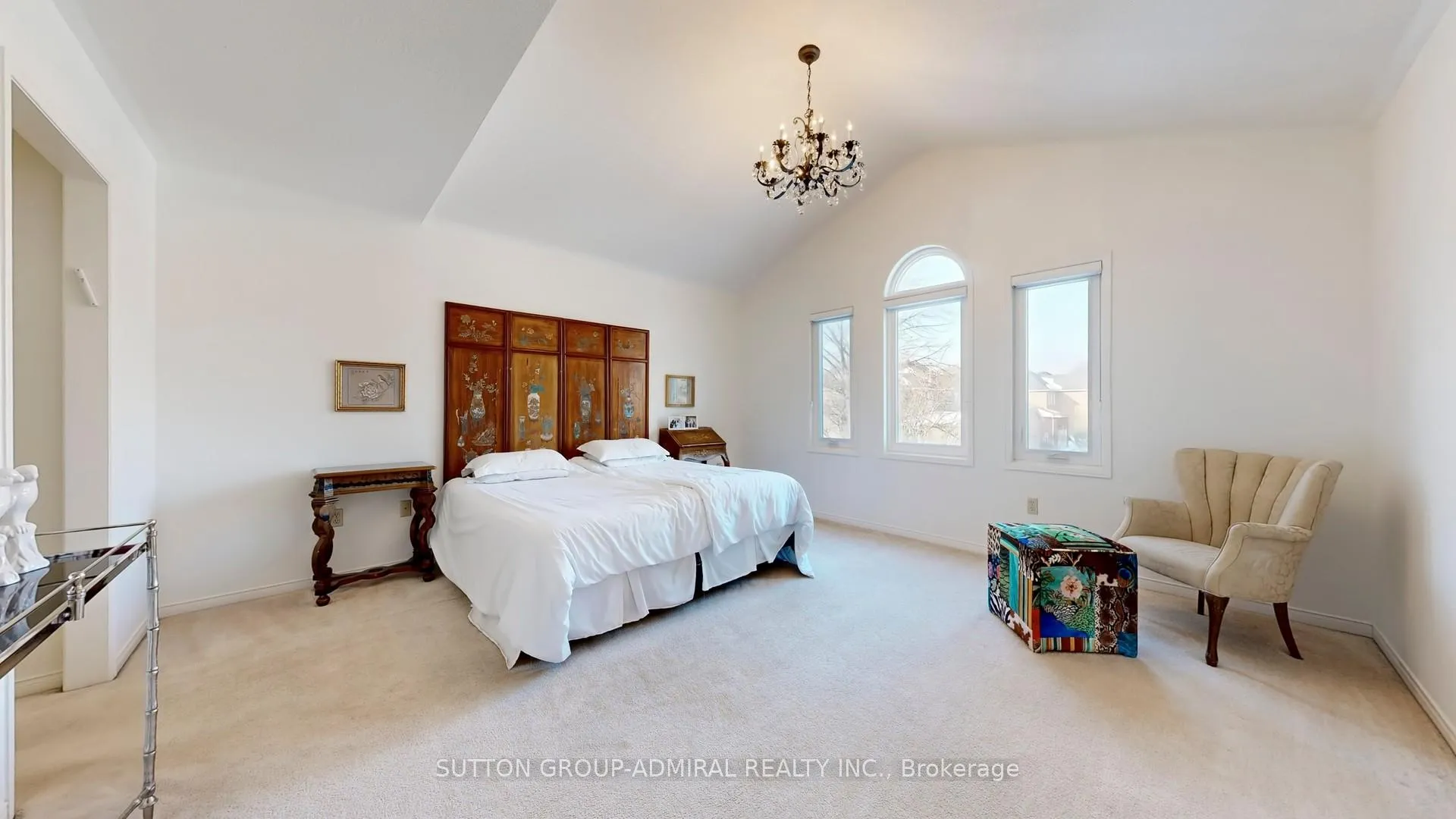 Photo 14 of 215 Westhampton Drive, Vaughan, Brownridge — HOMEH