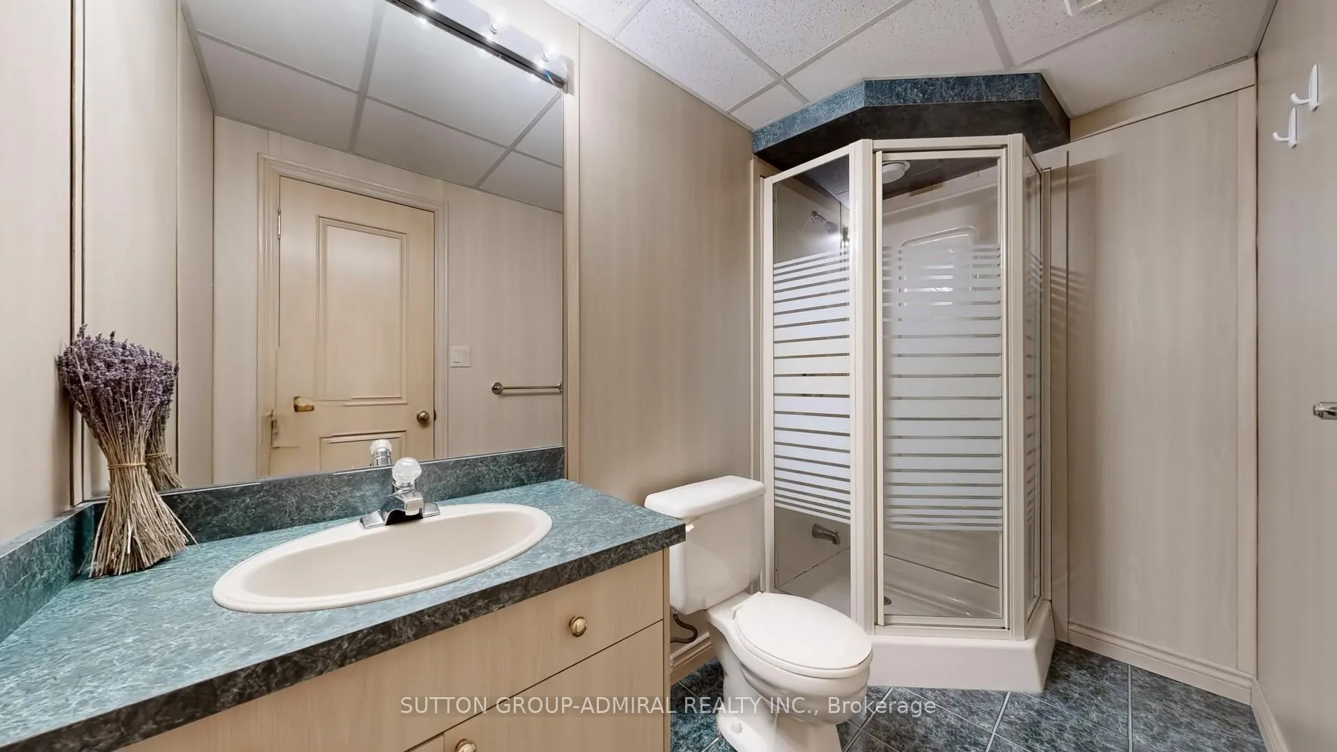 Photo 23 of 215 Westhampton Drive, Vaughan, Brownridge — HOMEH