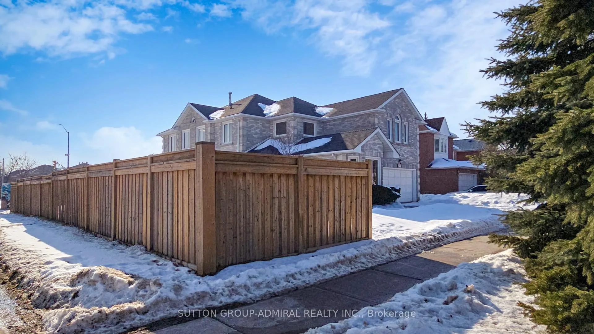 Photo 26 of 215 Westhampton Drive, Vaughan, Brownridge — HOMEH