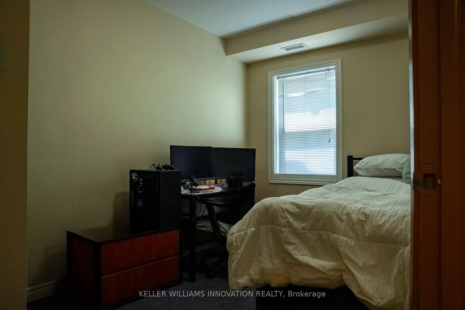 Photo 12 of Unit 402, 253 Lester Street, Waterloo, Beechwood/University — HOMEH