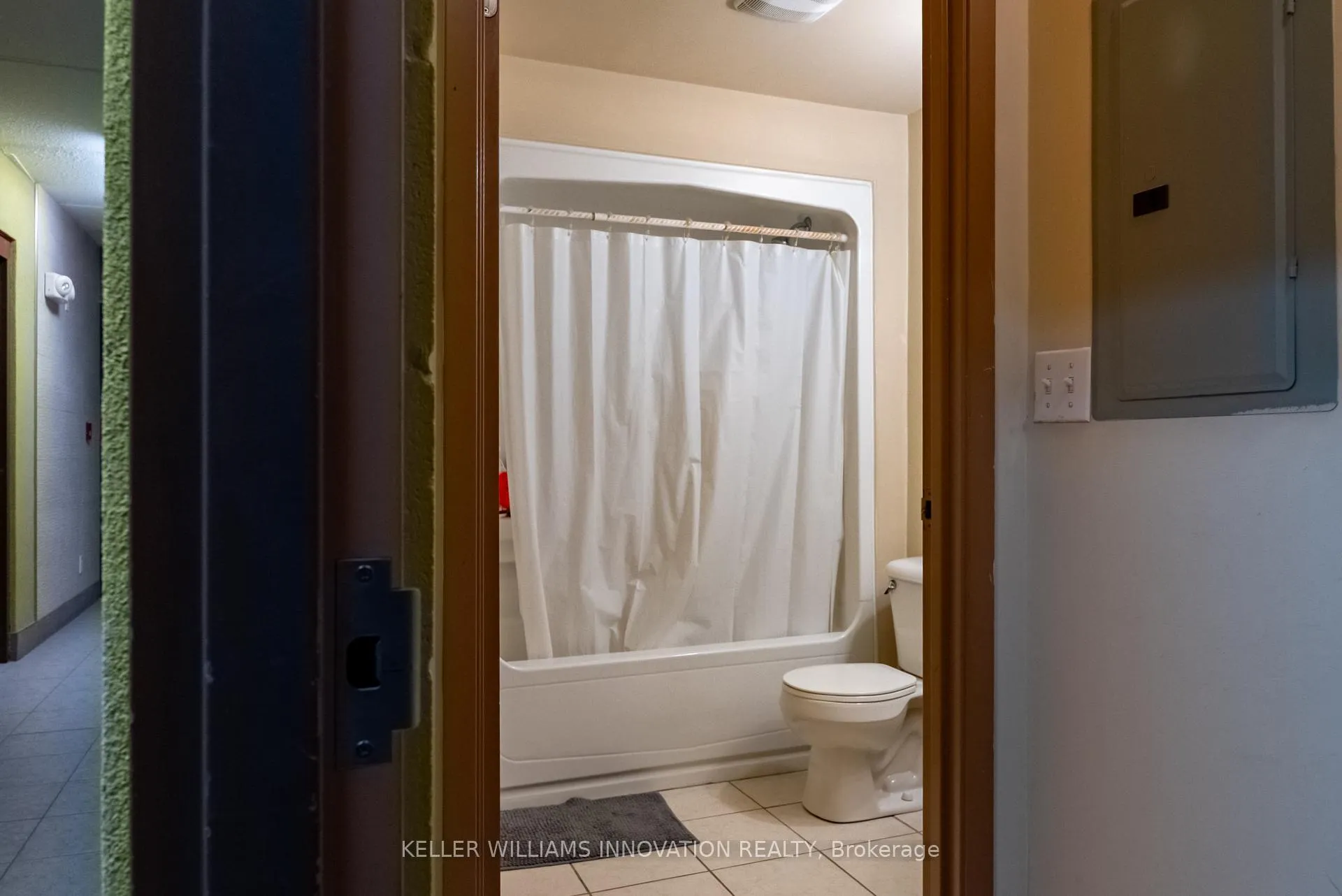 Photo 13 of Unit 402, 253 Lester Street, Waterloo, Beechwood/University — HOMEH