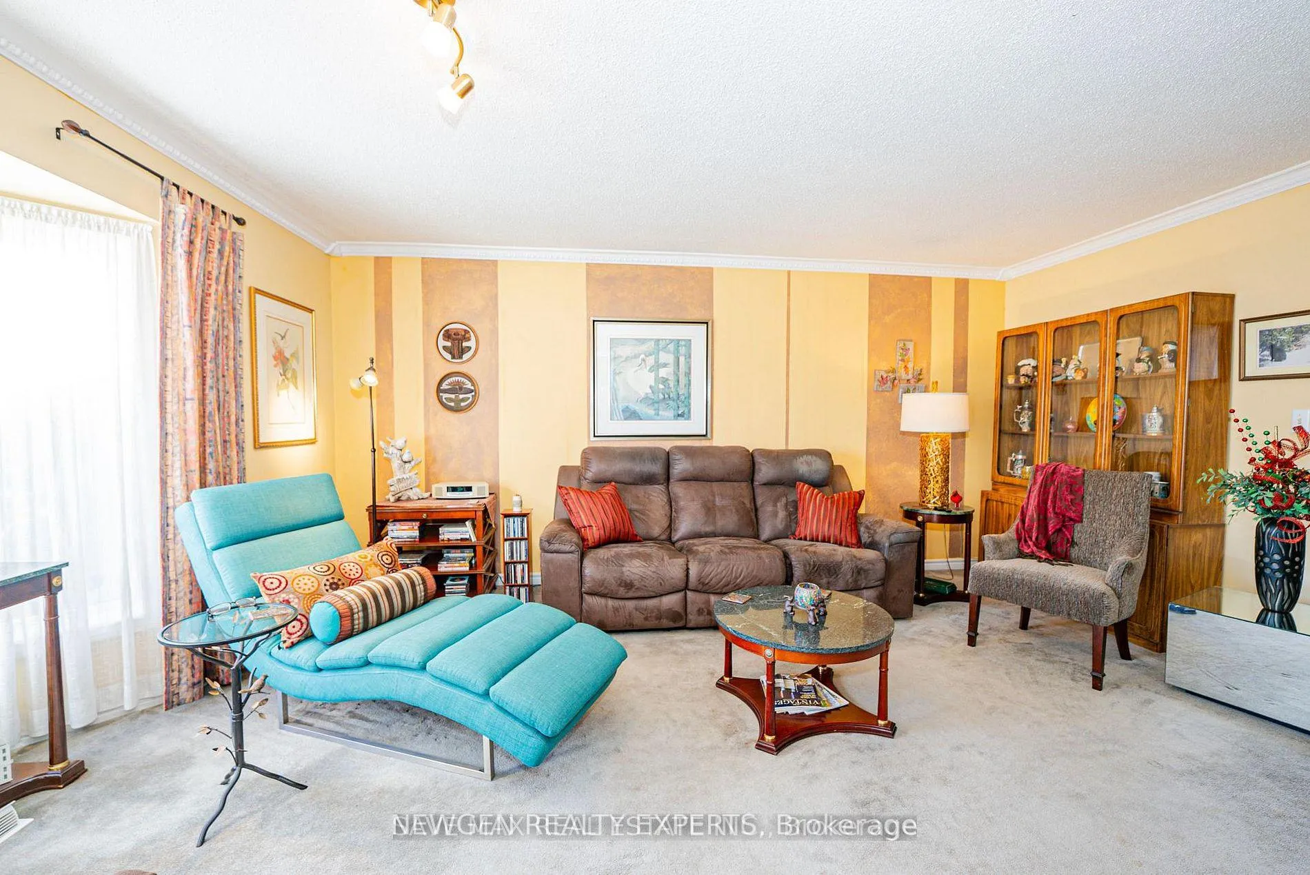 Photo 11 of 13 Pressed Brick Drive, Brampton, Brampton North — HOMEH