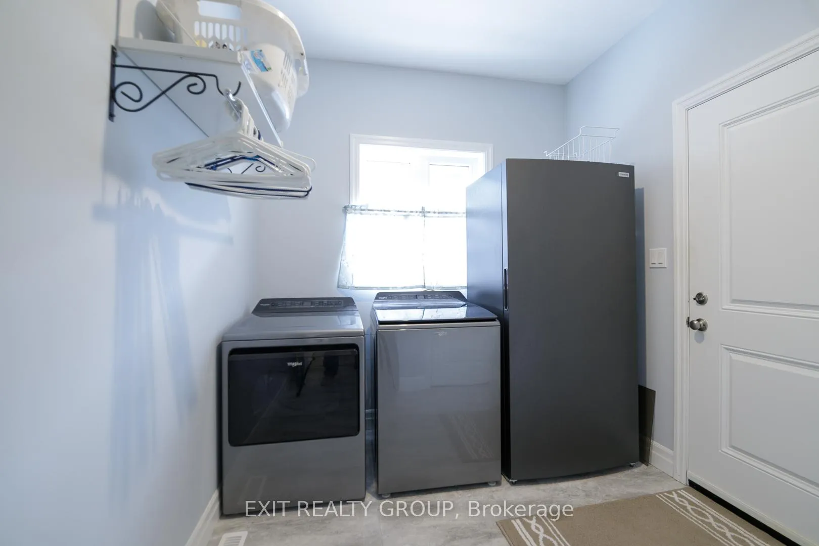 Photo 18 of 16 Matheos Crescent, Quinte West, Murray Ward — HOMEH