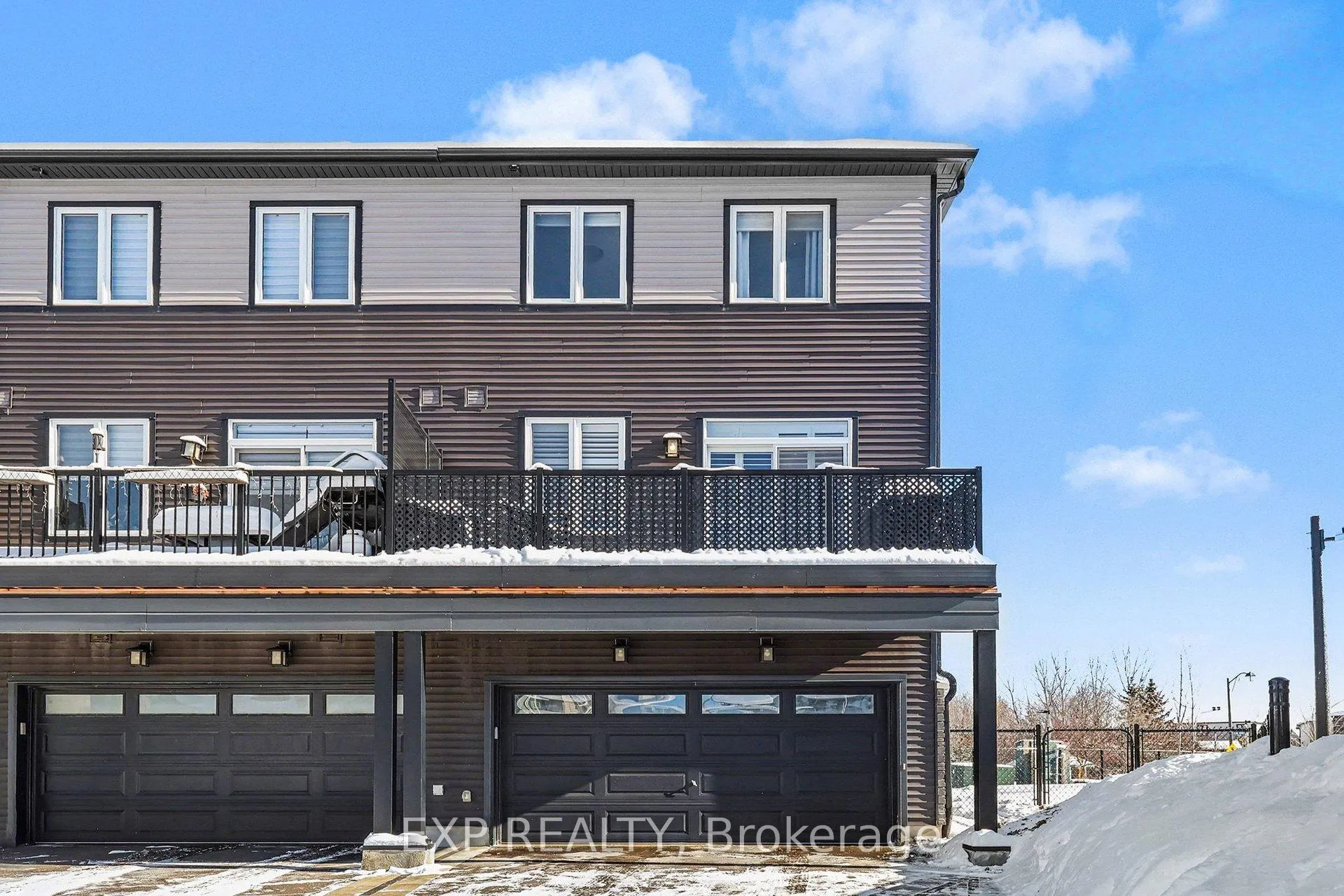 Photo 2 of 401 Aquaview Drive, Ottawa, Avalon East — HOMEH
