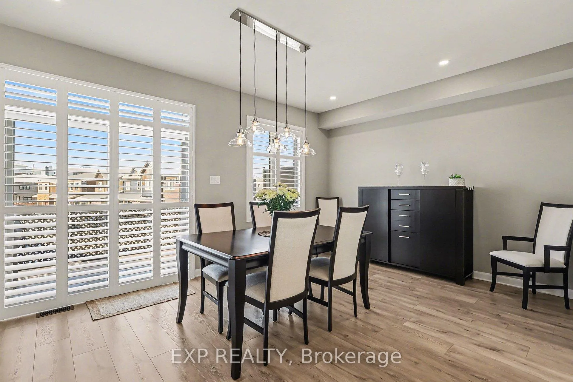 Photo 12 of 401 Aquaview Drive, Ottawa, Avalon East — HOMEH