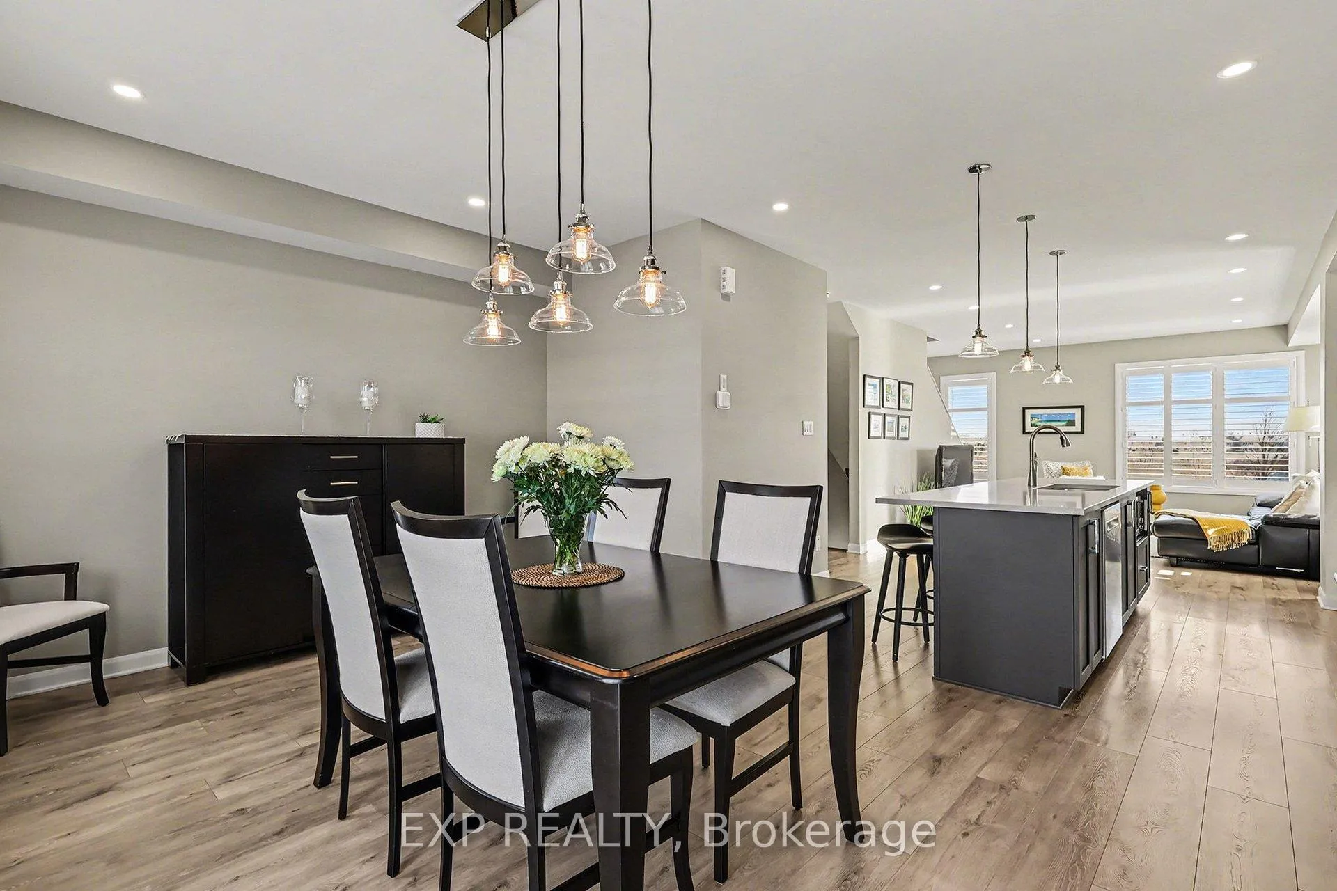 Photo 13 of 401 Aquaview Drive, Ottawa, Avalon East — HOMEH