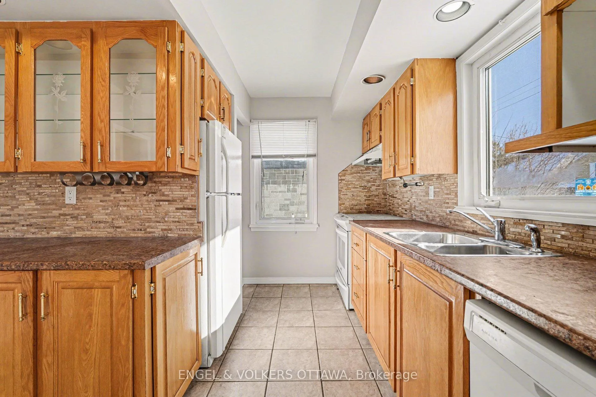 Photo 7 of 87 King George Street, Ottawa, Overbrook/Castle Heights — HOMEH