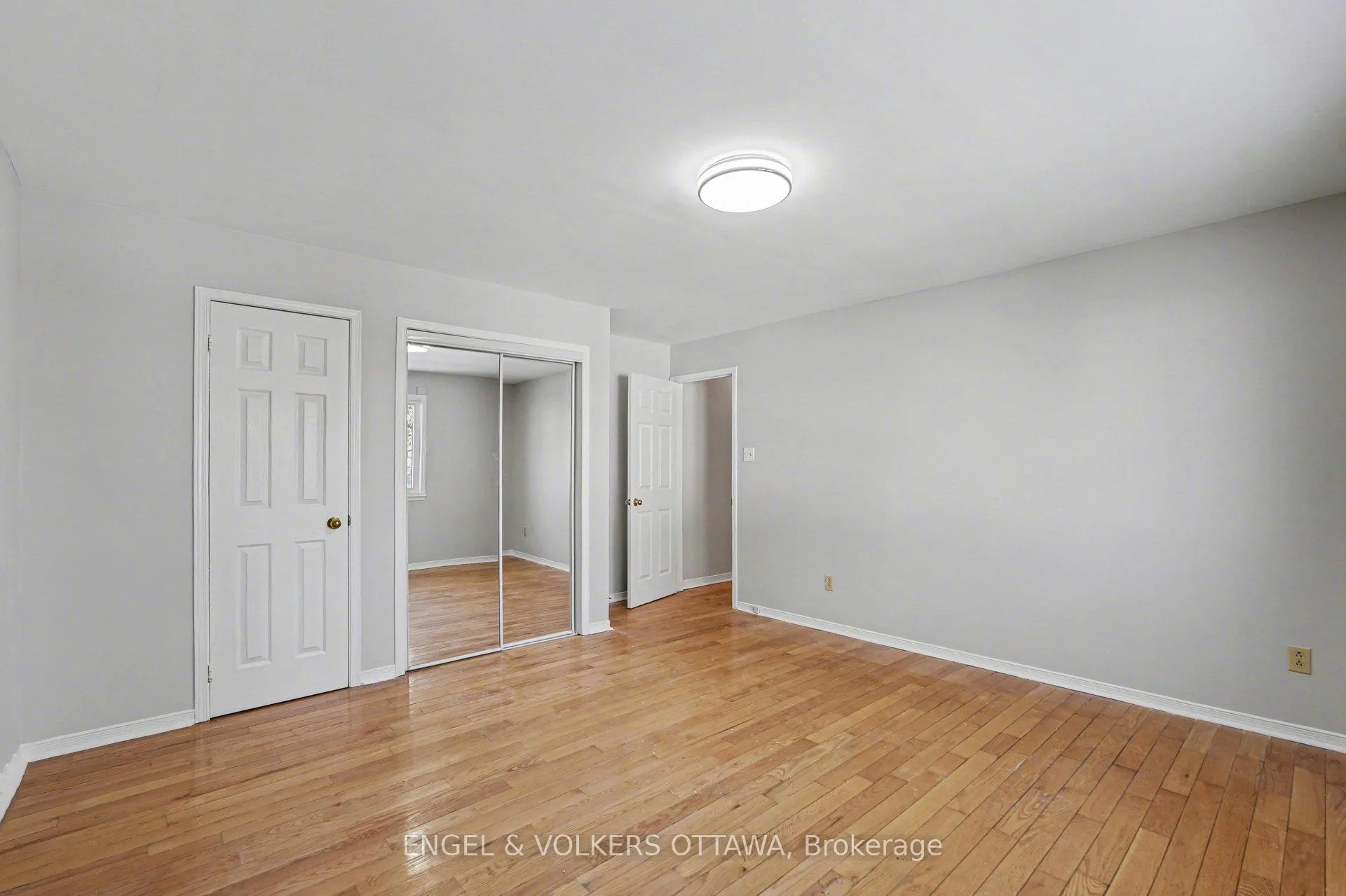 Photo 12 of 87 King George Street, Ottawa, Overbrook/Castle Heights — HOMEH