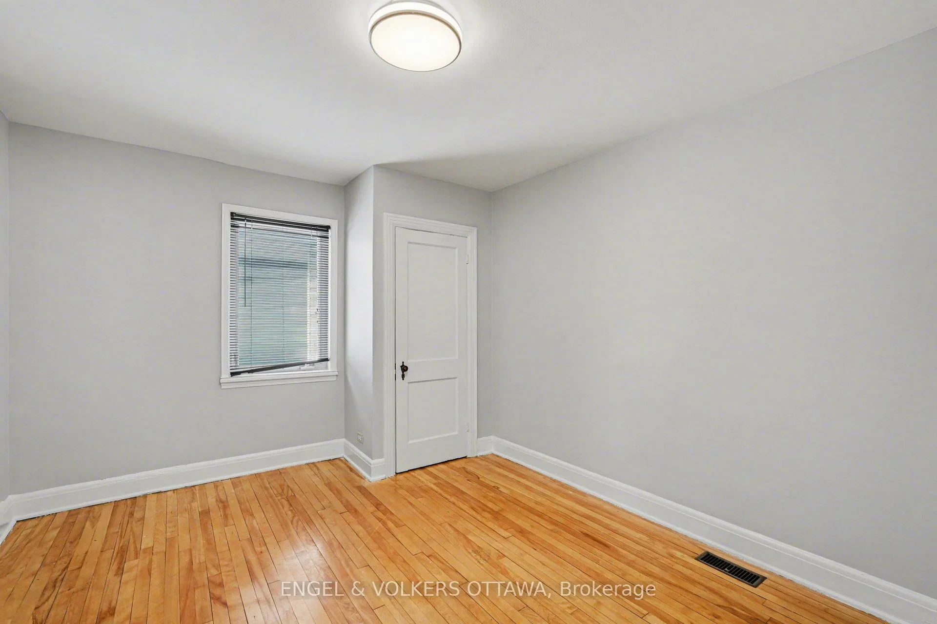 Photo 15 of 87 King George Street, Ottawa, Overbrook/Castle Heights — HOMEH