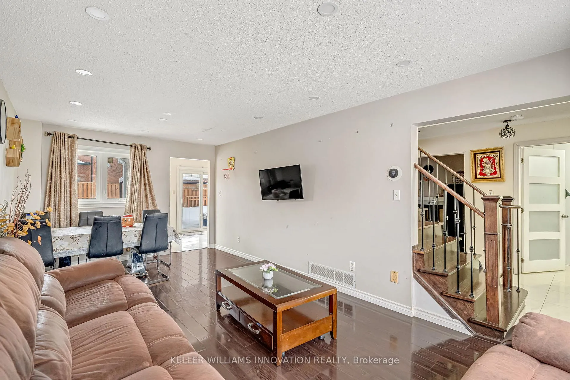 Photo 8 of 161 Havelock Drive, Brampton, Fletcher's Creek South — HOMEH