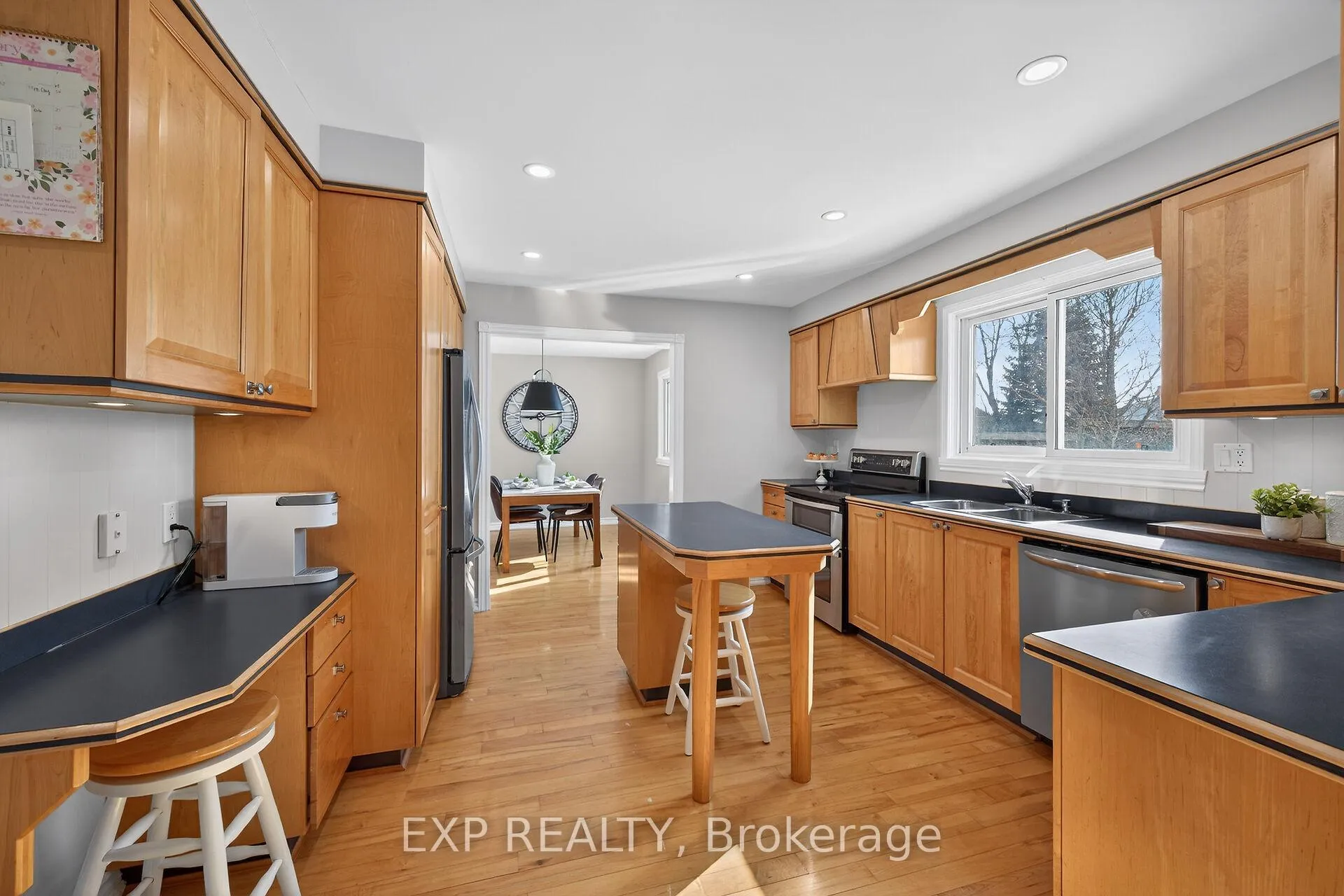 Photo 15 of 845 Syer Drive, Milton, Timberlea — HOMEH