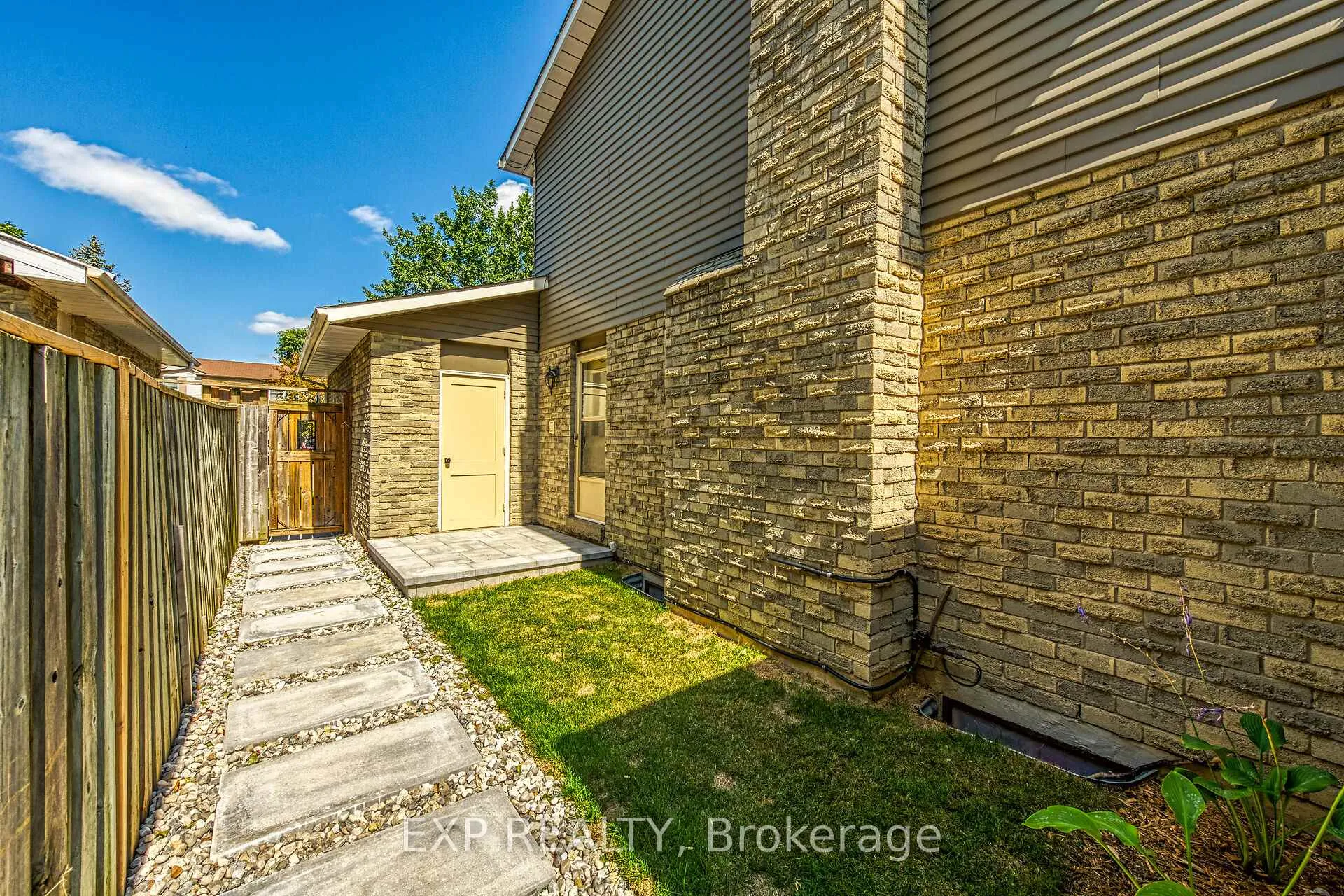 Photo 41 of 845 Syer Drive, Milton, Timberlea — HOMEH