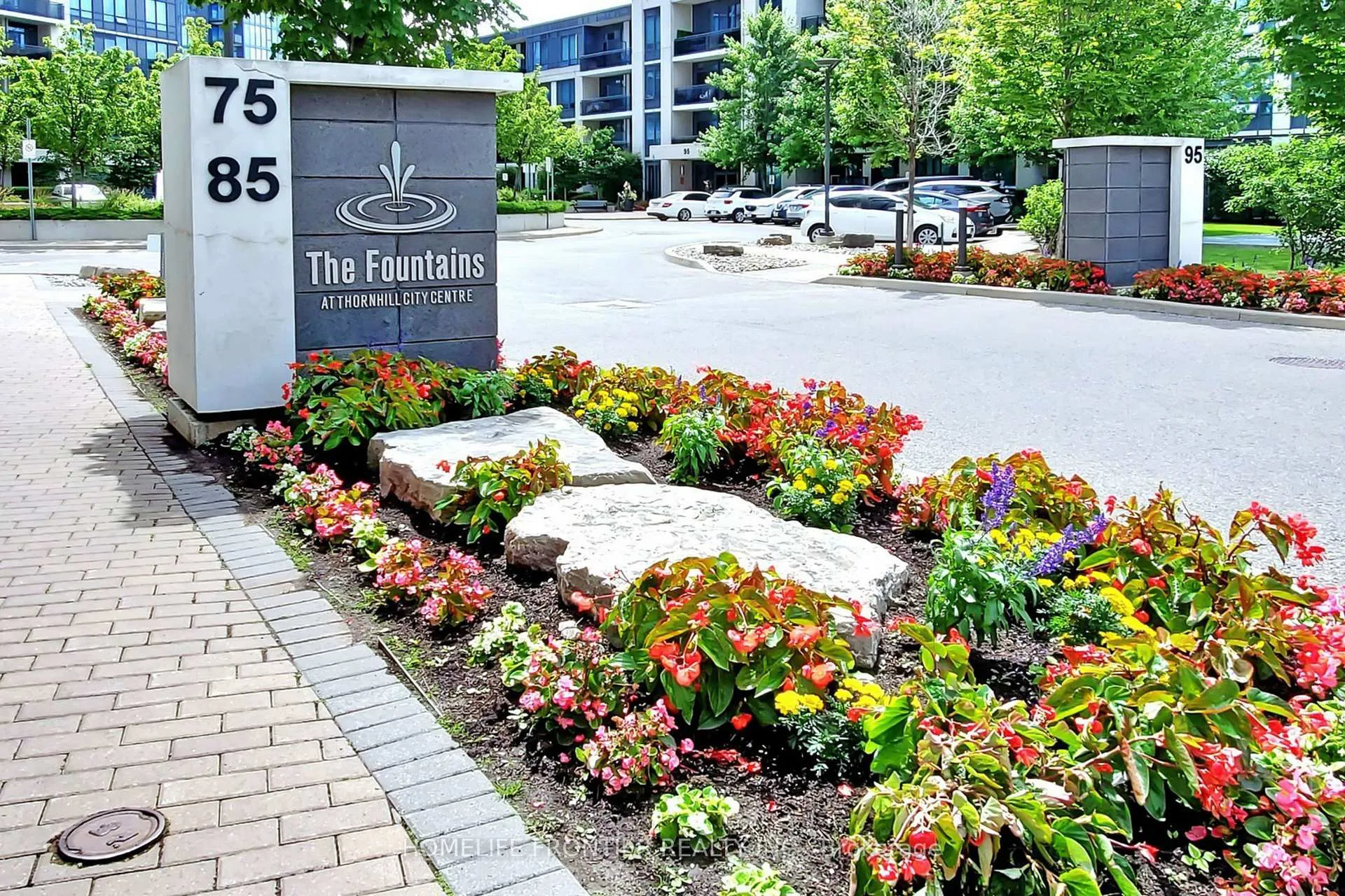 Photo 2 of Unit 1408, 75 North Park Road, Vaughan, Beverley Glen — HOMEH