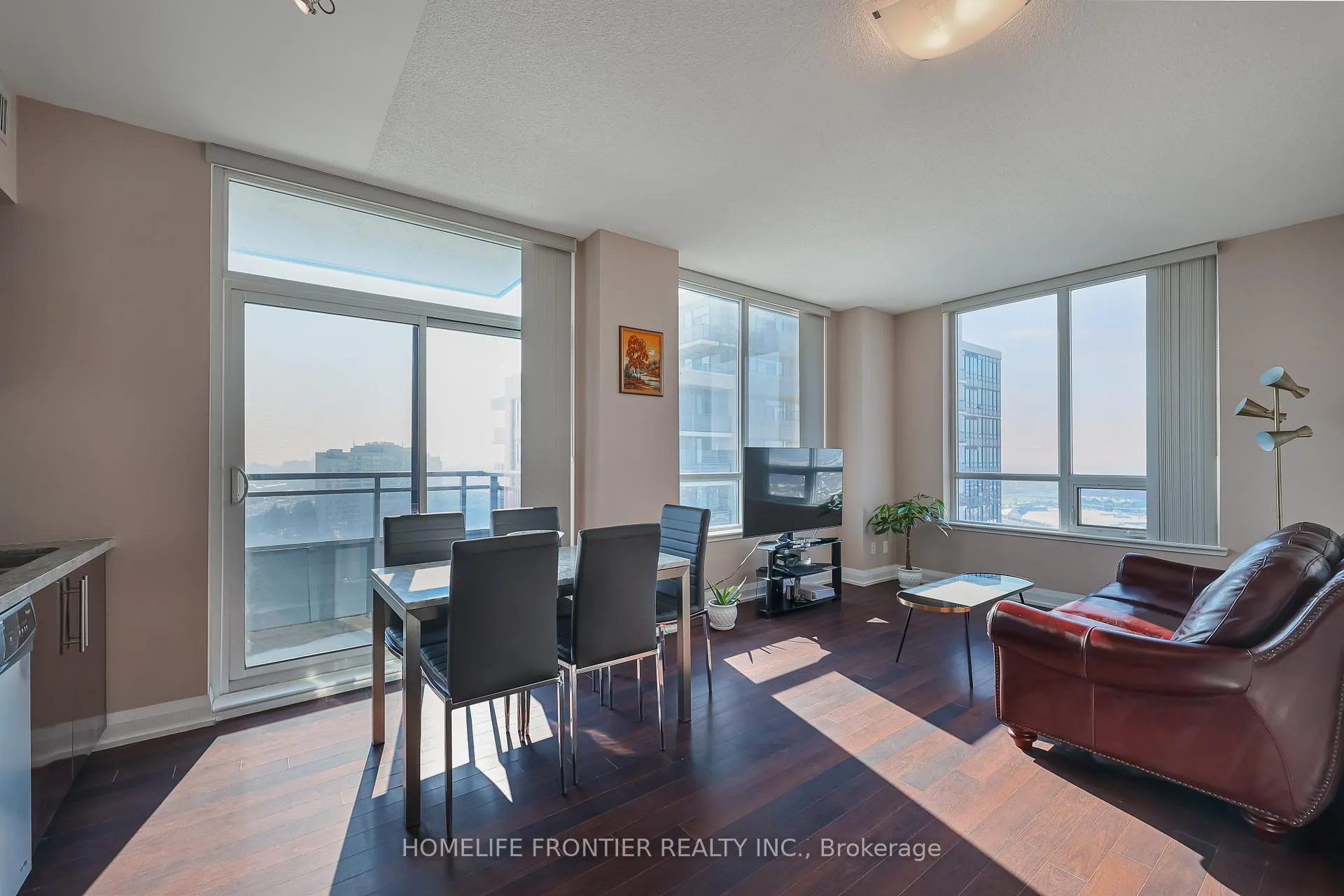 Photo 5 of Unit 1408, 75 North Park Road, Vaughan, Beverley Glen — HOMEH