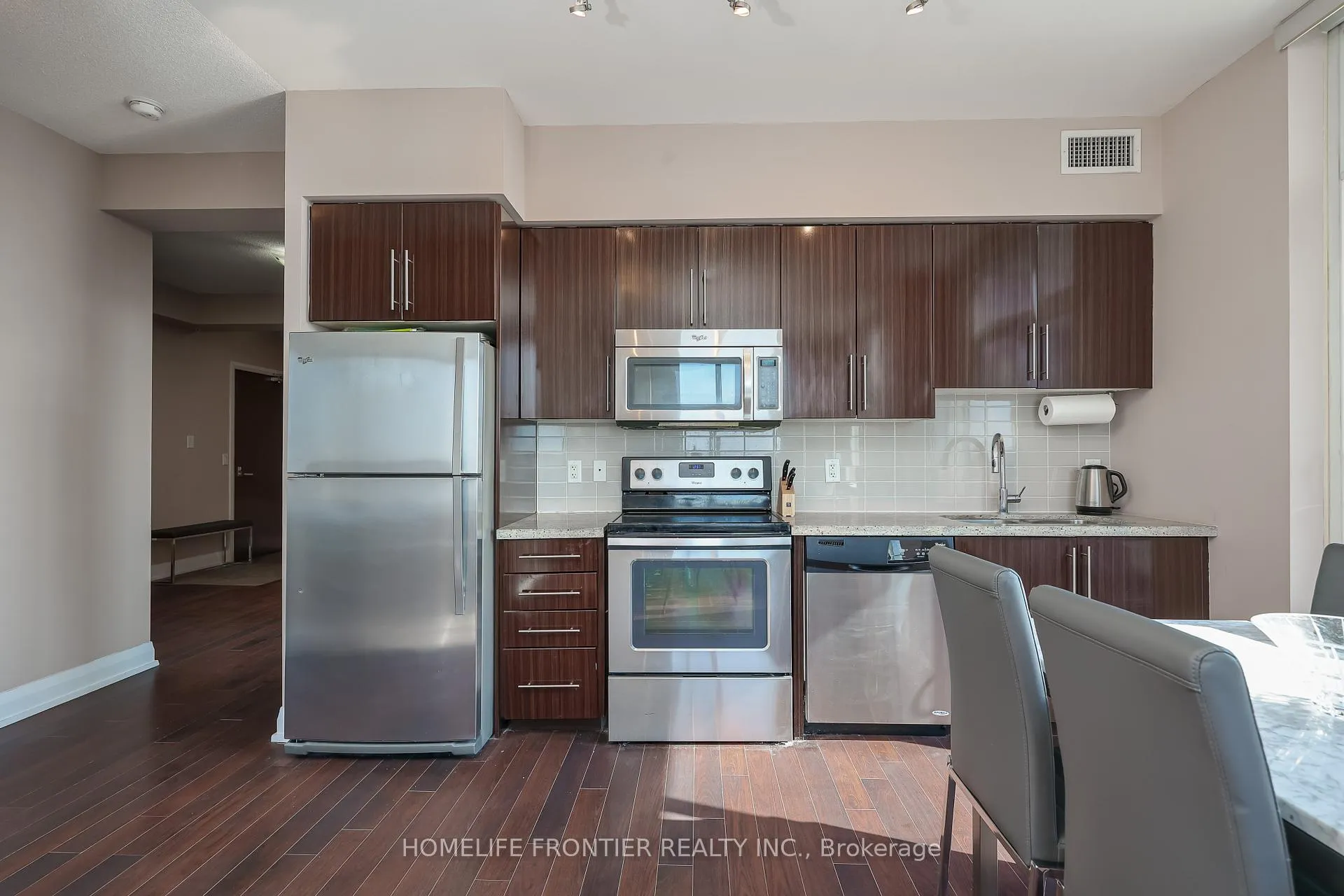 Photo 11 of Unit 1408, 75 North Park Road, Vaughan, Beverley Glen — HOMEH