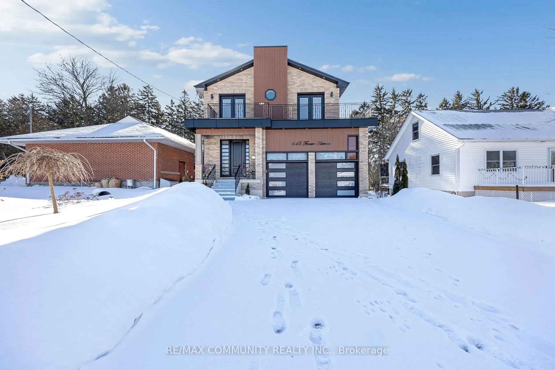 Photo 1 of 645 Fraser Avenue, Oshawa, McLaughlin — HOMEH