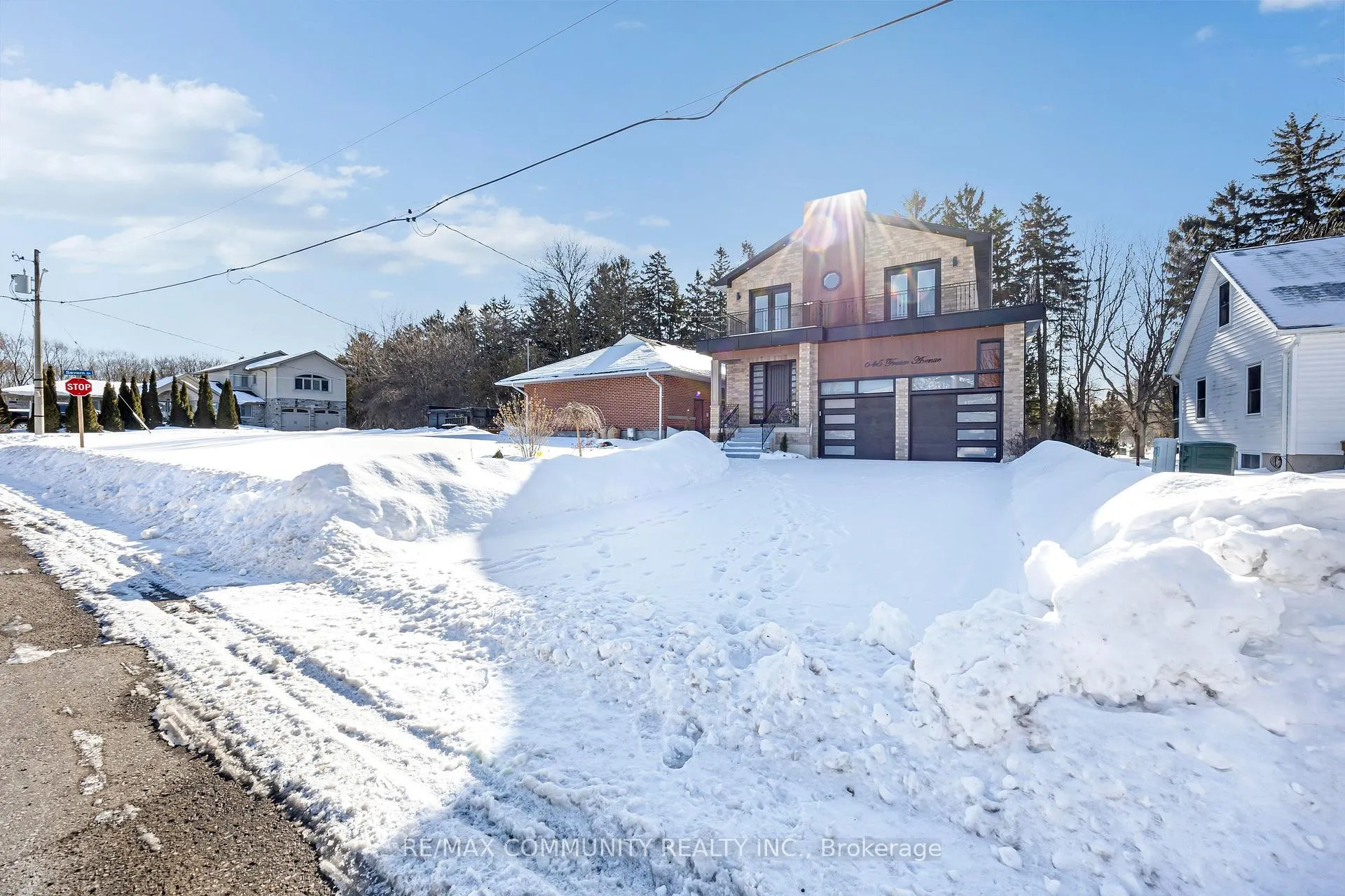 Photo 3 of 645 Fraser Avenue, Oshawa, McLaughlin — HOMEH