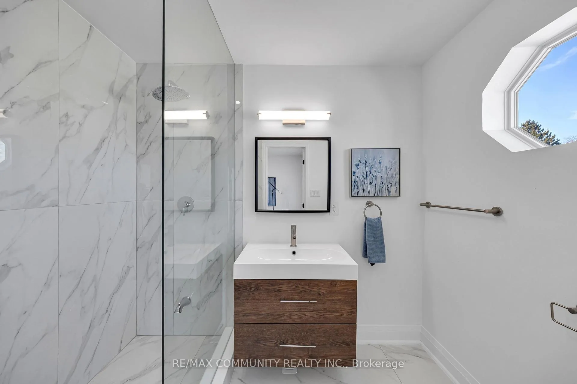 Photo 23 of 645 Fraser Avenue, Oshawa, McLaughlin — HOMEH
