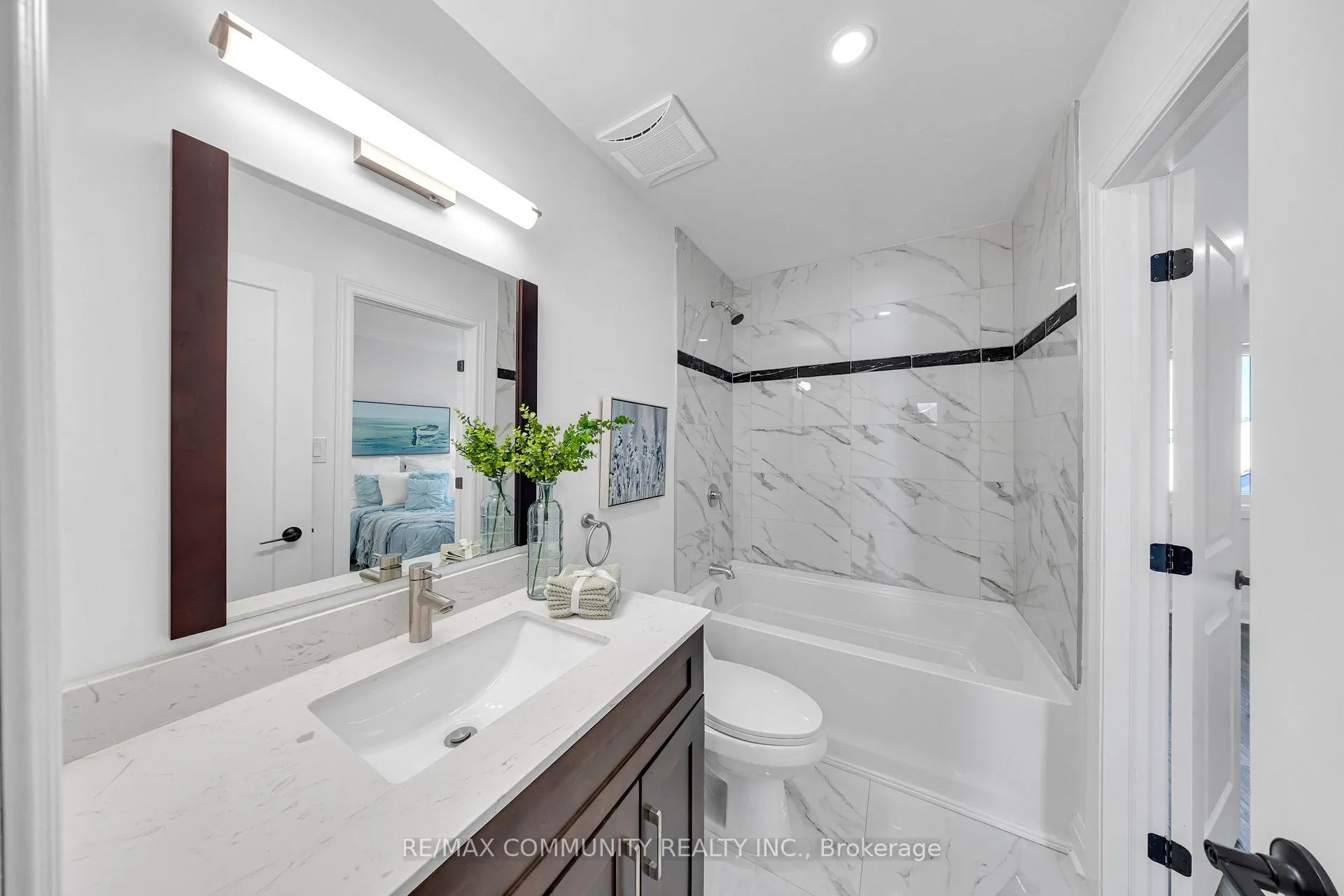 Photo 31 of 645 Fraser Avenue, Oshawa, McLaughlin — HOMEH