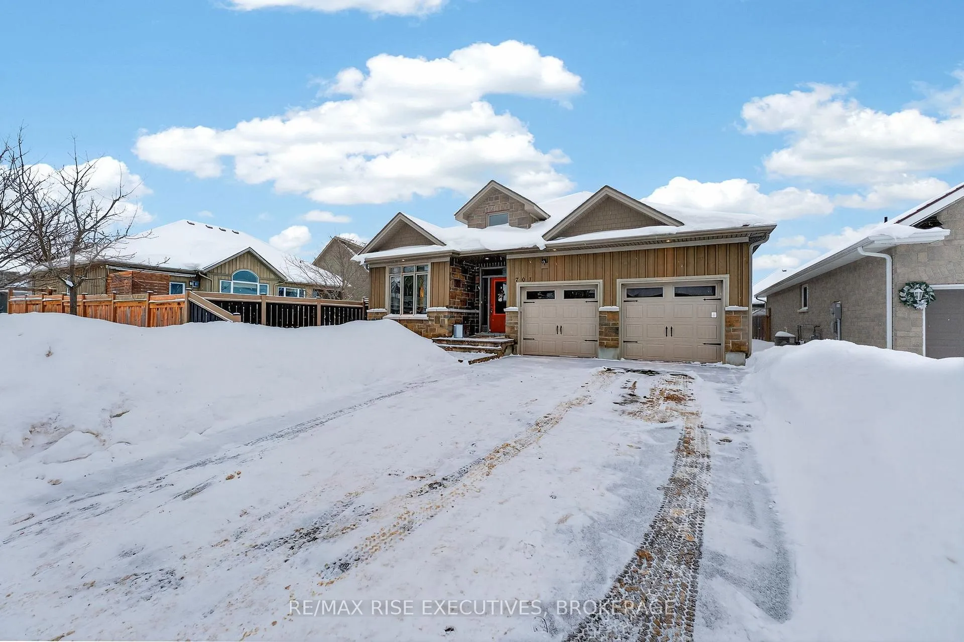 Photo 2 of 701 Stonehenge Street, Kingston, City Northwest — HOMEH