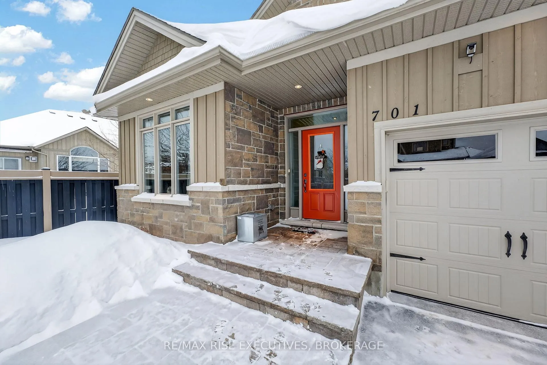 Photo 3 of 701 Stonehenge Street, Kingston, City Northwest — HOMEH