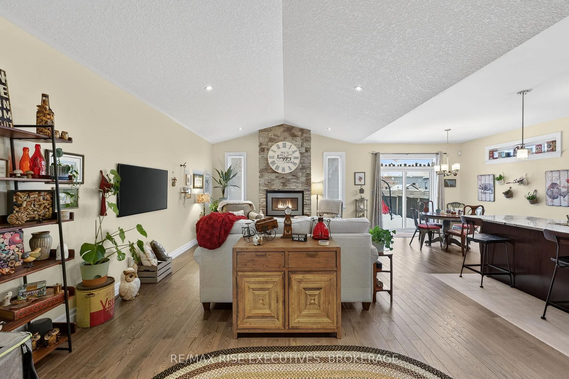 Photo 8 of 701 Stonehenge Street, Kingston, City Northwest — HOMEH