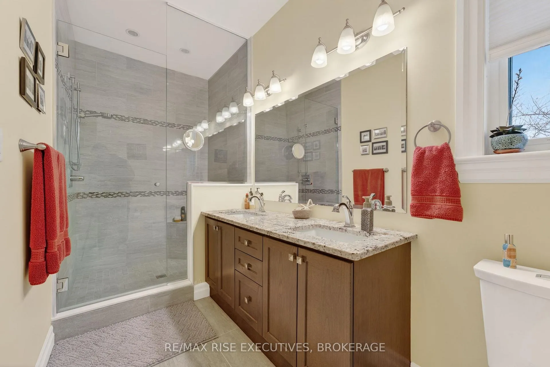 Photo 17 of 701 Stonehenge Street, Kingston, City Northwest — HOMEH