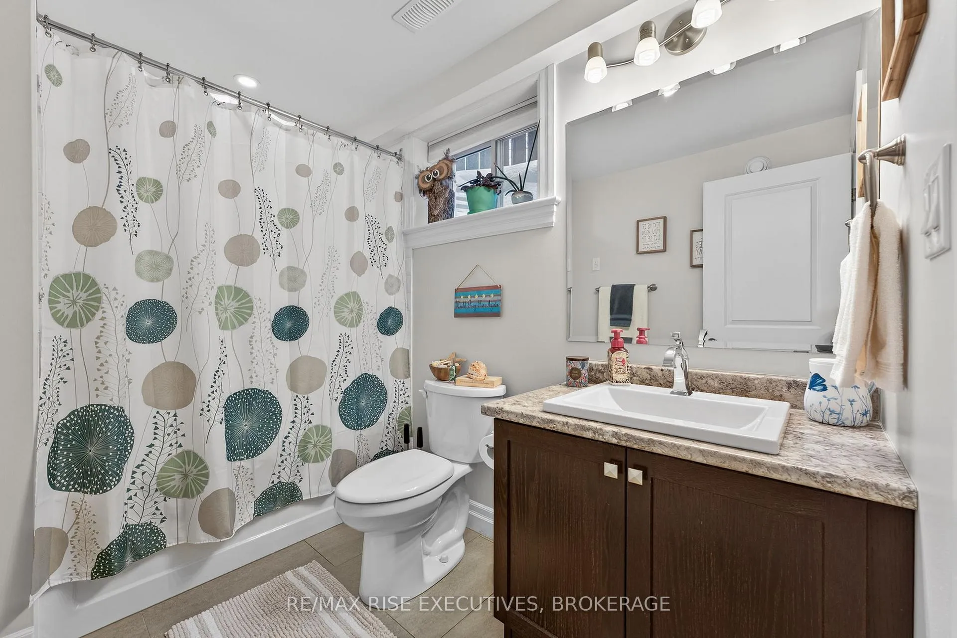 Photo 29 of 701 Stonehenge Street, Kingston, City Northwest — HOMEH