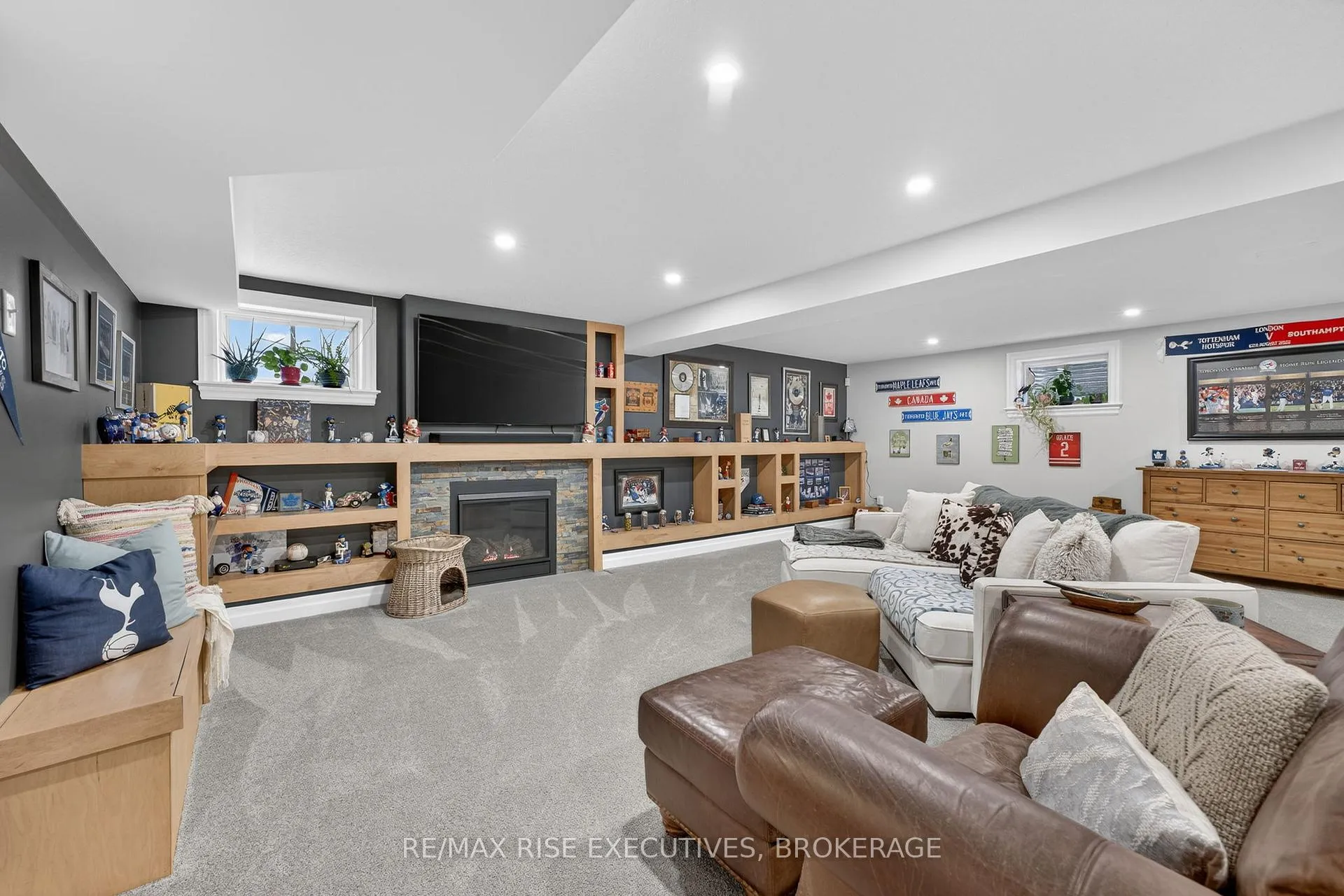 Photo 32 of 701 Stonehenge Street, Kingston, City Northwest — HOMEH