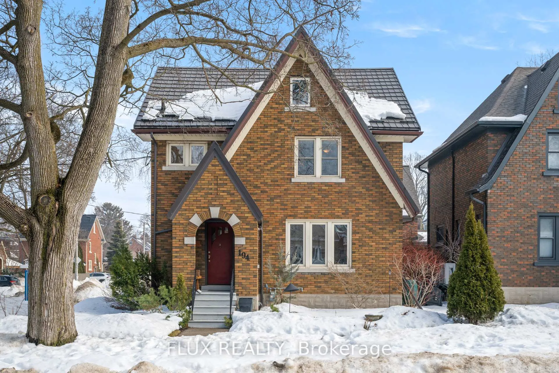 Photo 1 of 194 Simeon Street, Kitchener, Auditorium — HOMEH