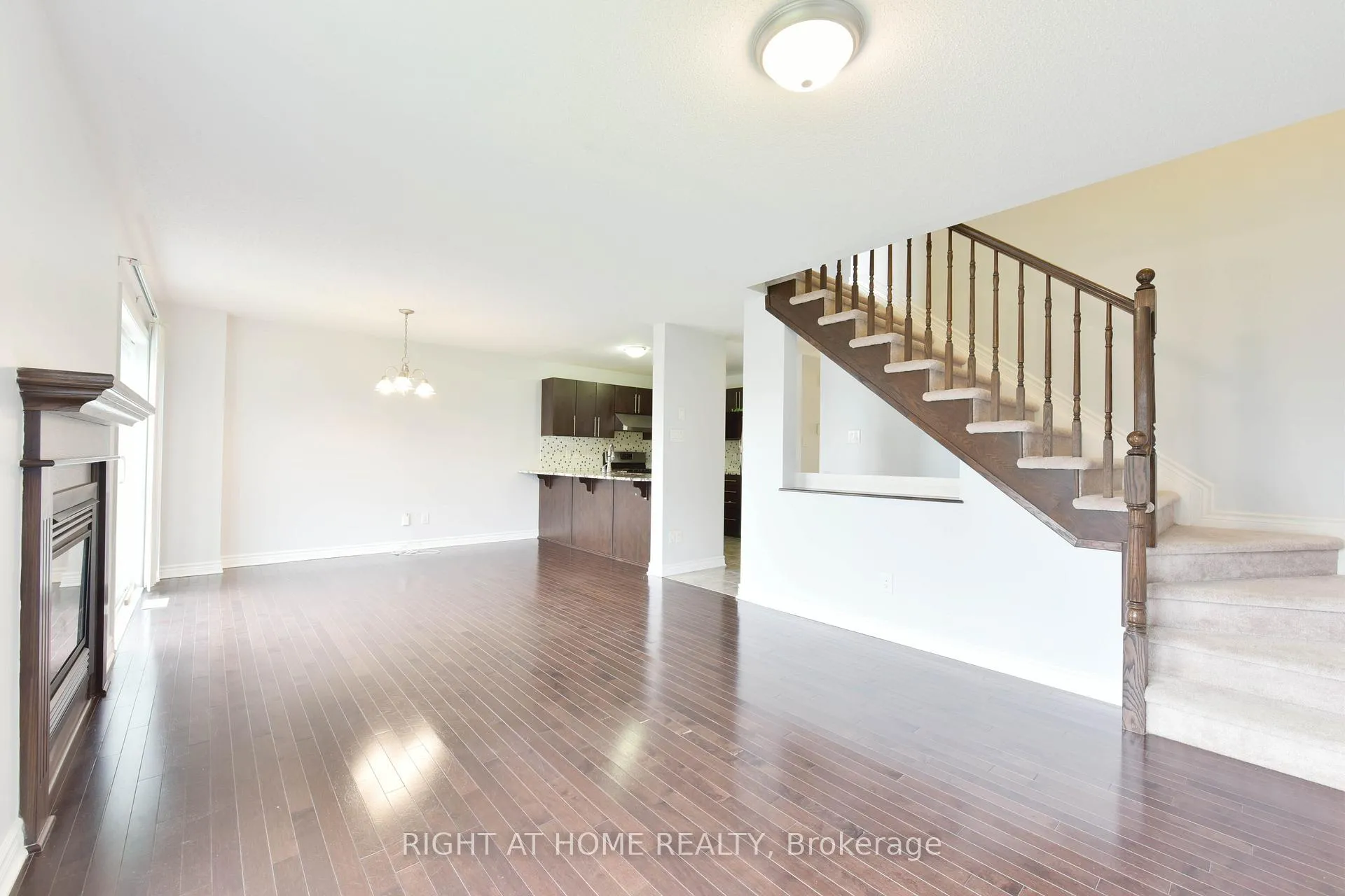 Photo 13 of 322 Brettonwood Ridge, Ottawa, Kanata - Kanata Lakes/Heritage Hills — HOMEH