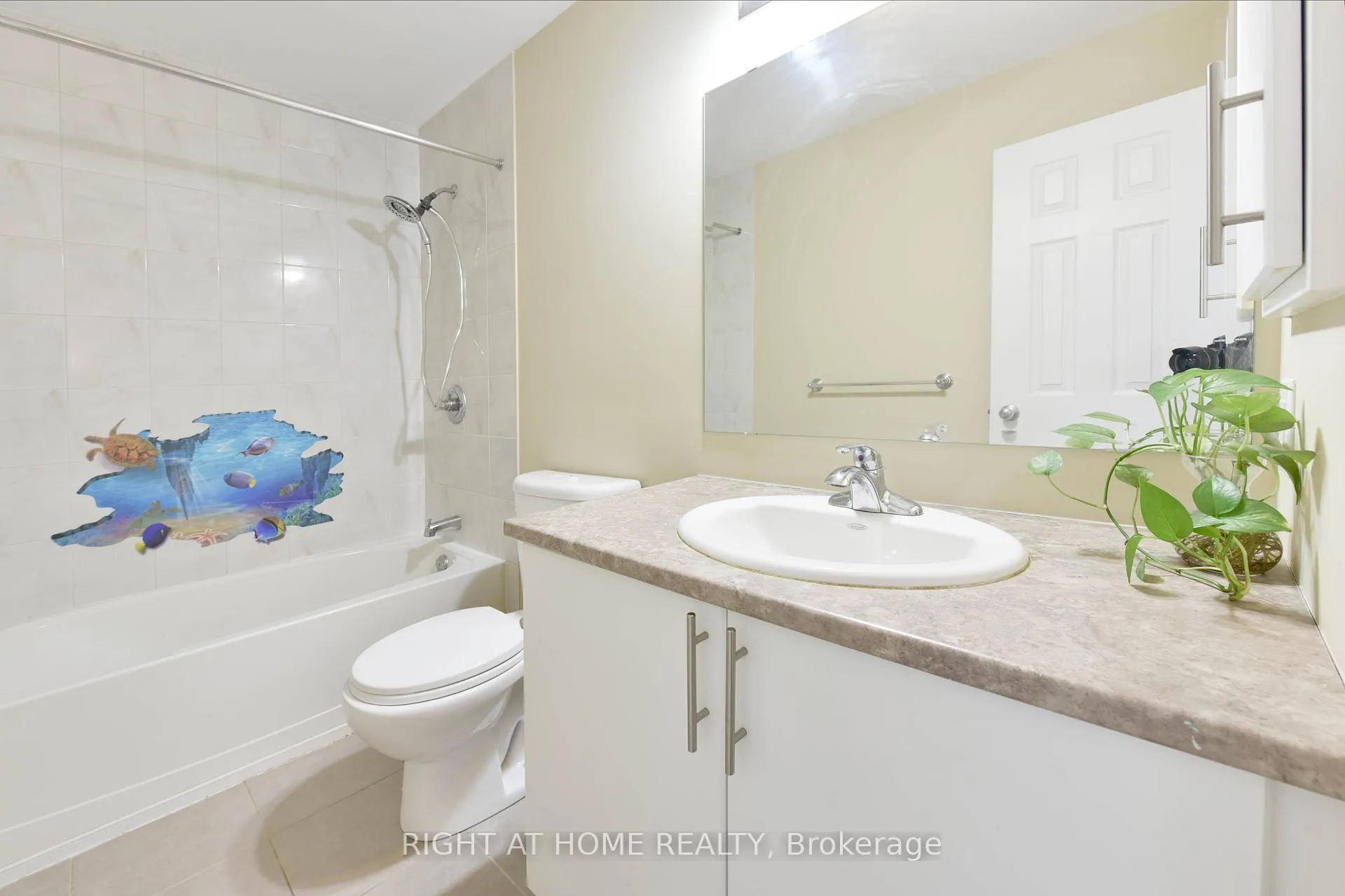 Photo 24 of 322 Brettonwood Ridge, Ottawa, Kanata - Kanata Lakes/Heritage Hills — HOMEH