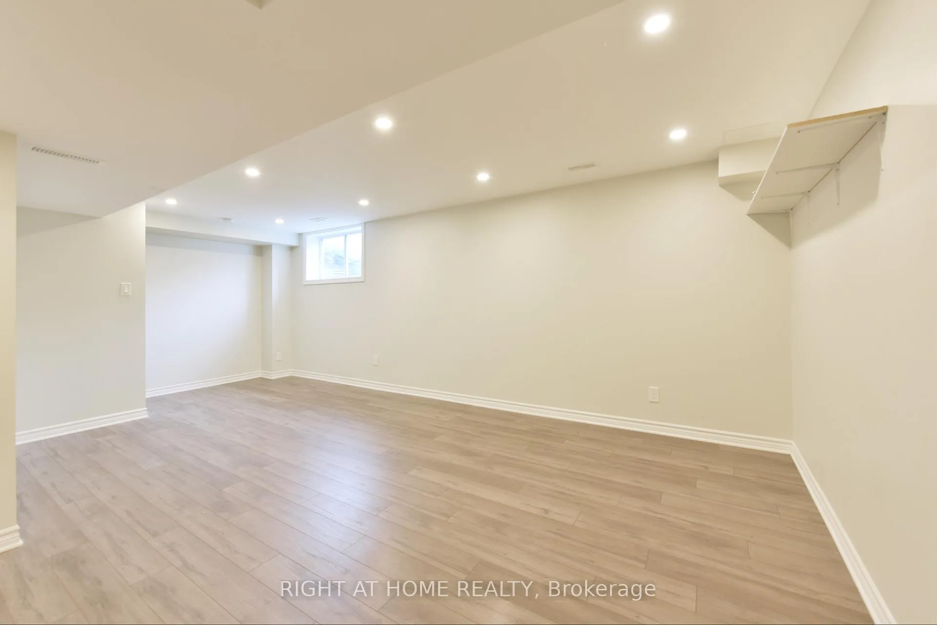 Photo 26 of 322 Brettonwood Ridge, Ottawa, Kanata - Kanata Lakes/Heritage Hills — HOMEH