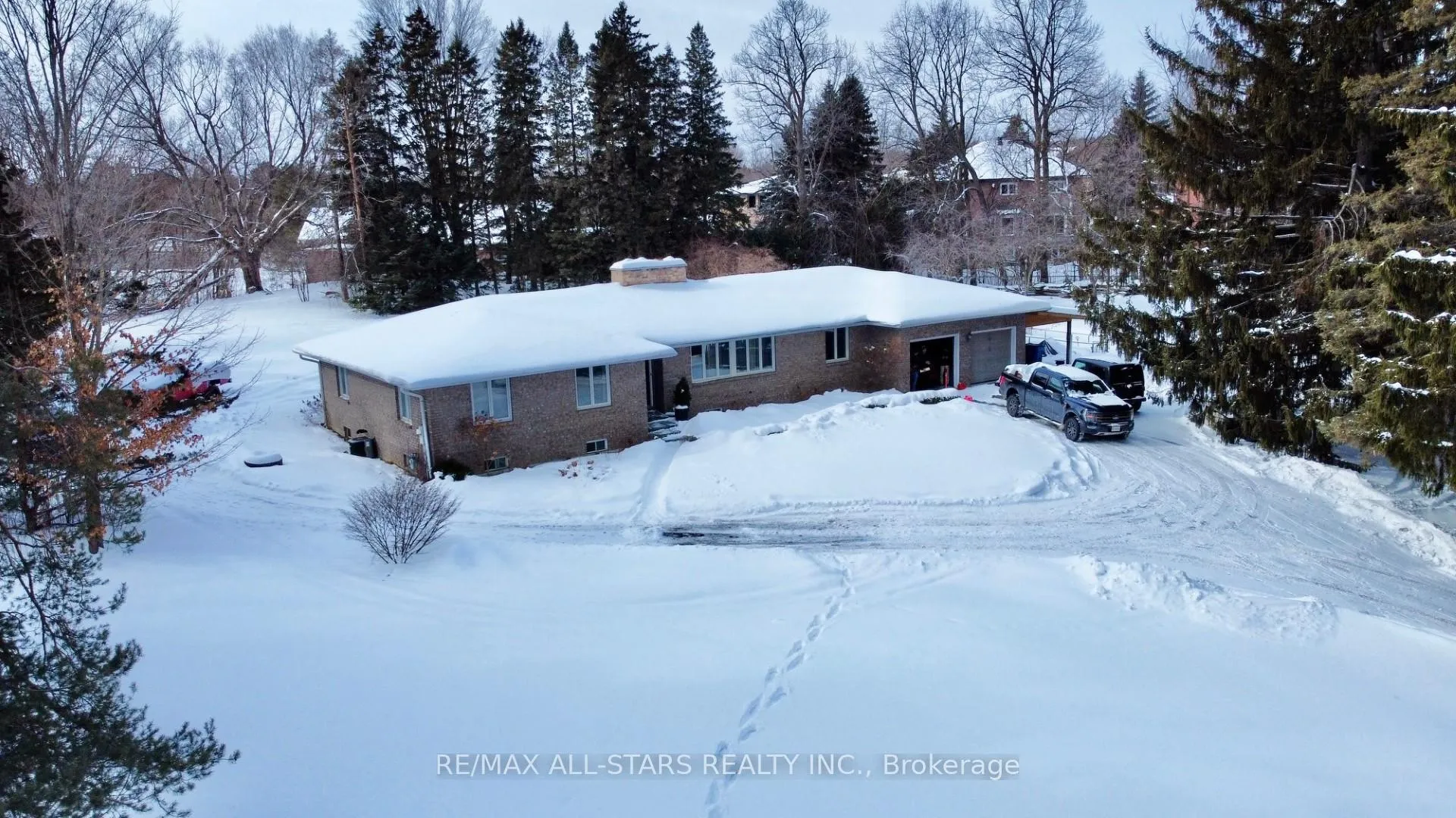 Photo 1 of 9 Kenlea Court, Aurora, Aurora Heights — HOMEH
