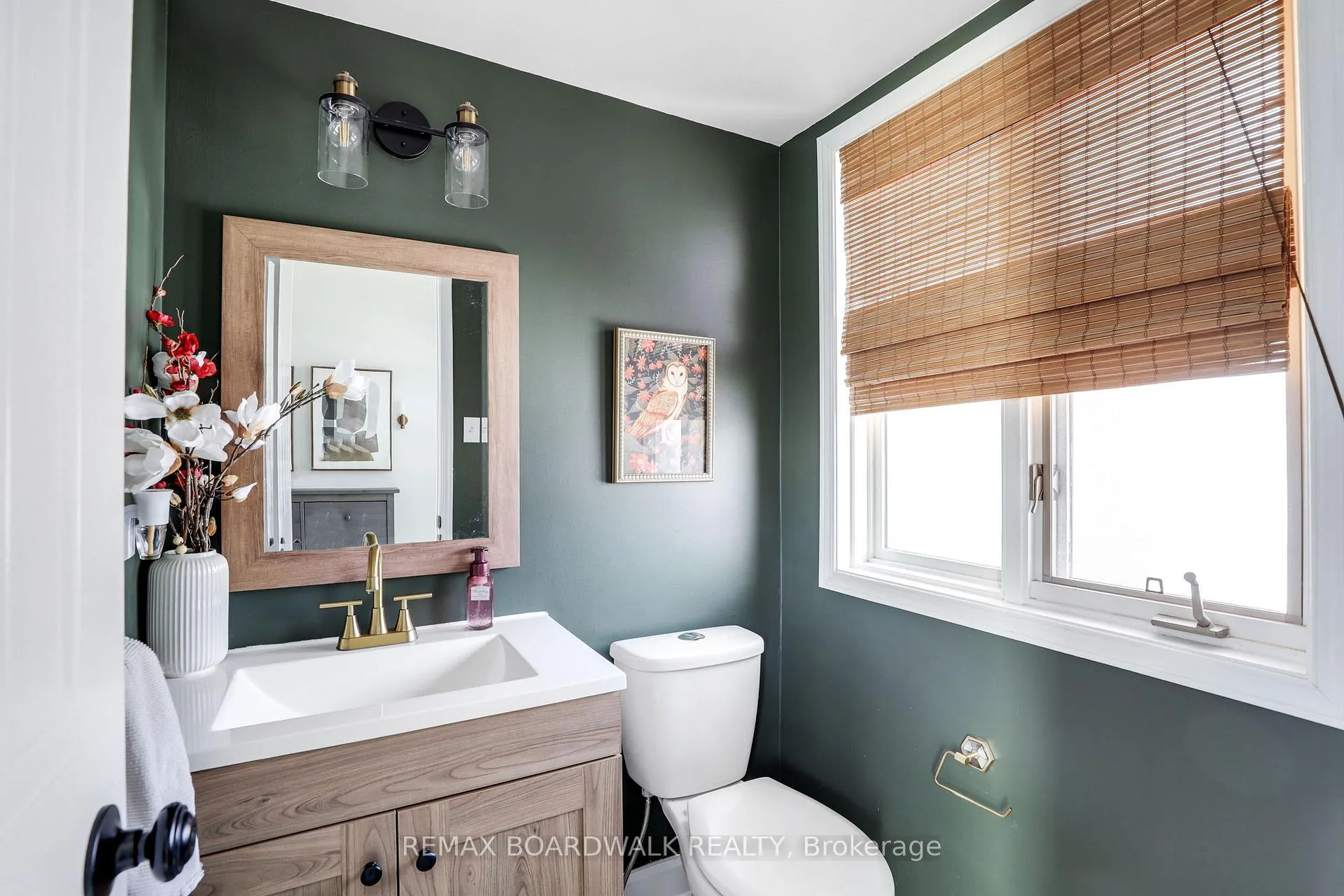 Photo 18 of 2094 Sunland Drive, Ottawa, Fallingbrook/Gardenway South — HOMEH